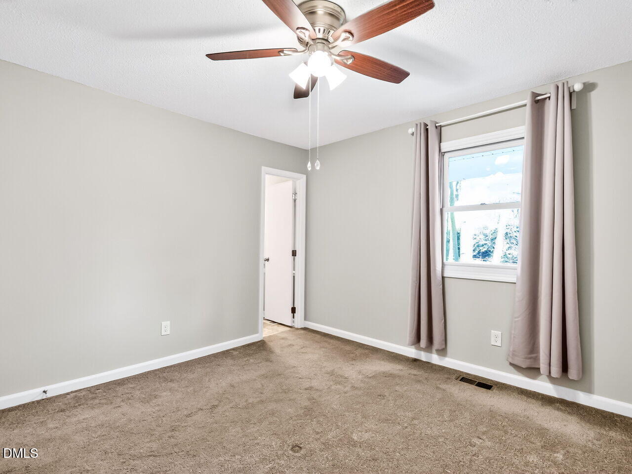 136 Candlewick Drive
