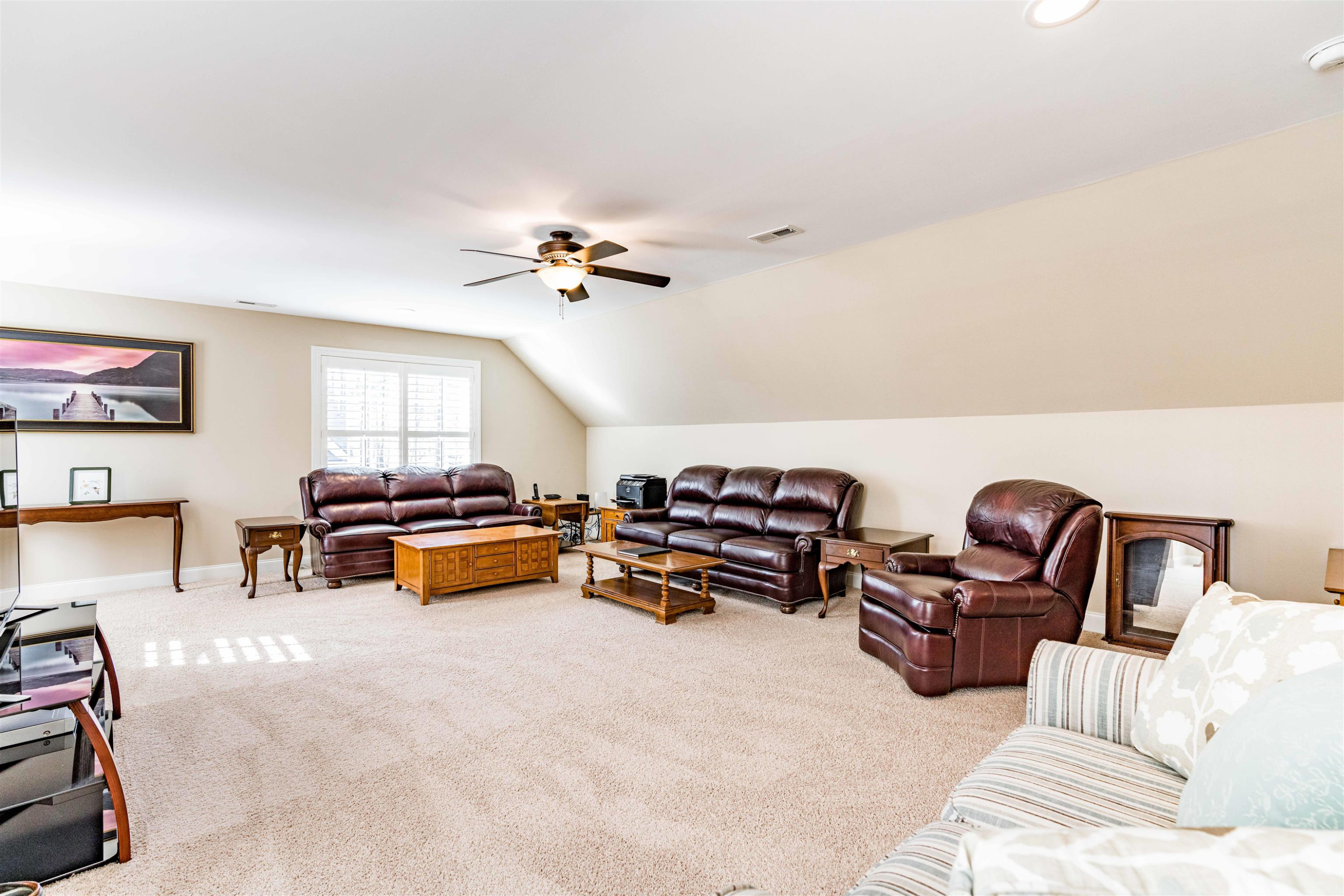 643 Rockbank Loop