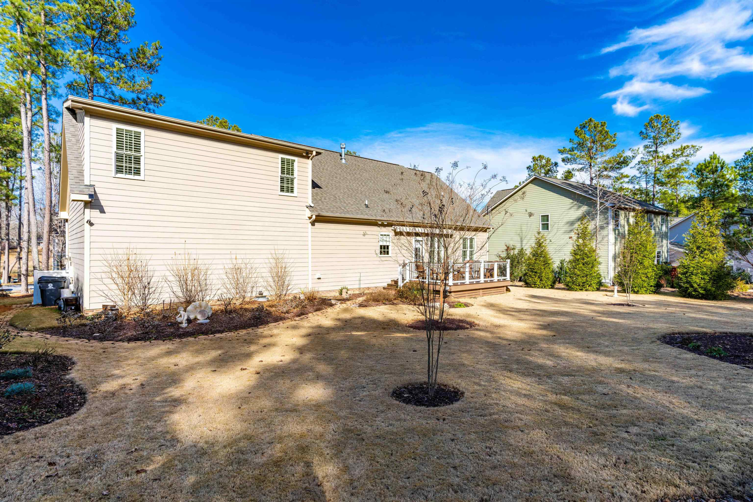 643 Rockbank Loop