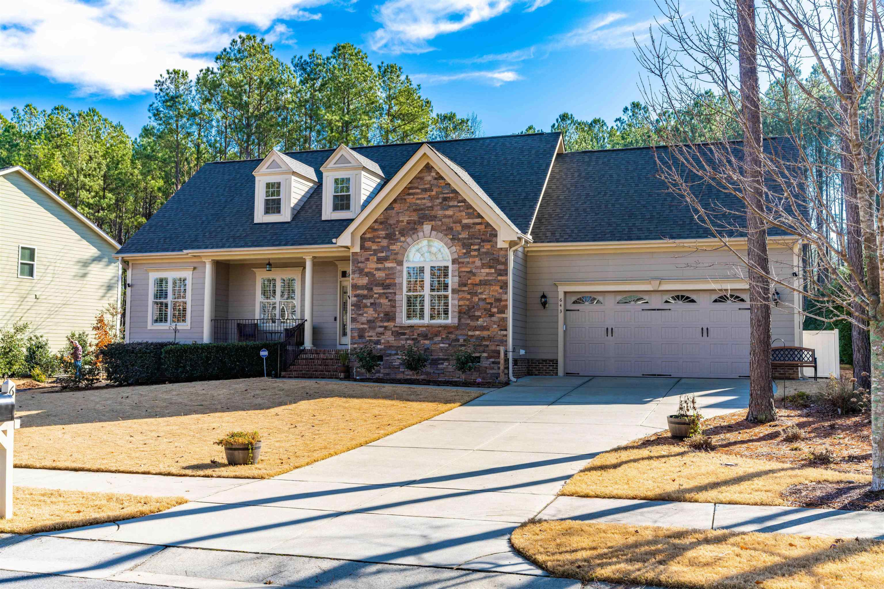 643 Rockbank Loop