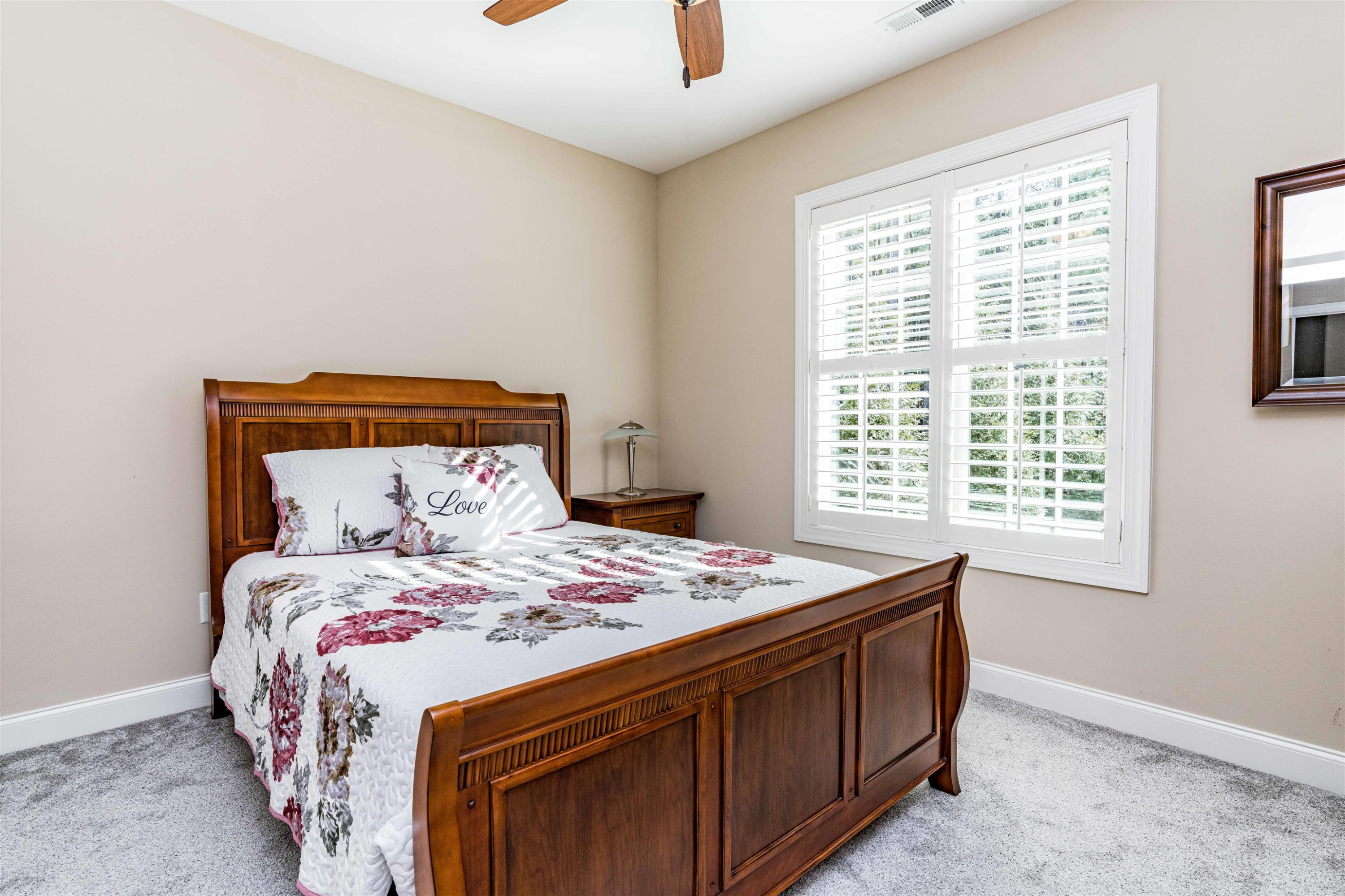 643 Rockbank Loop