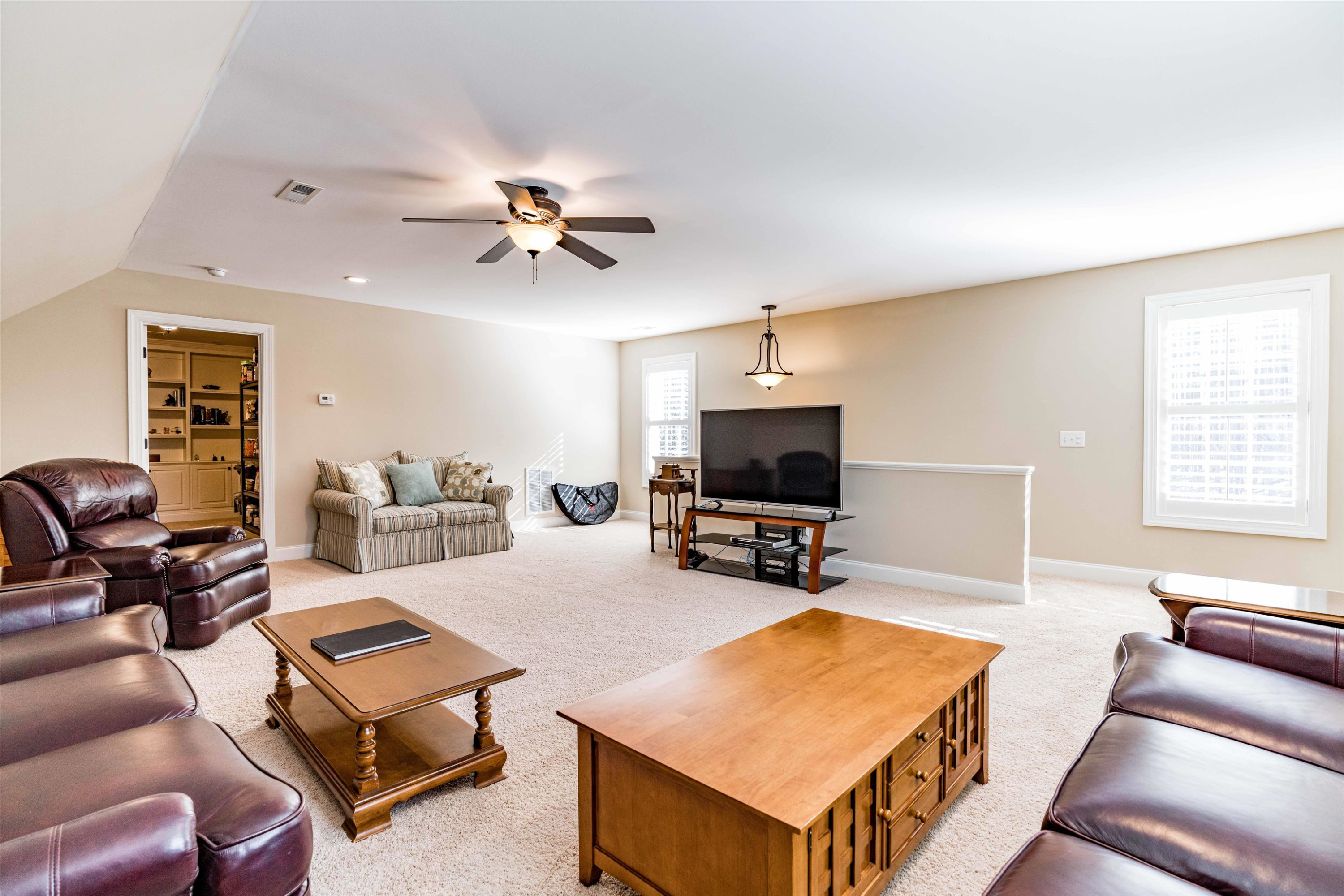 643 Rockbank Loop