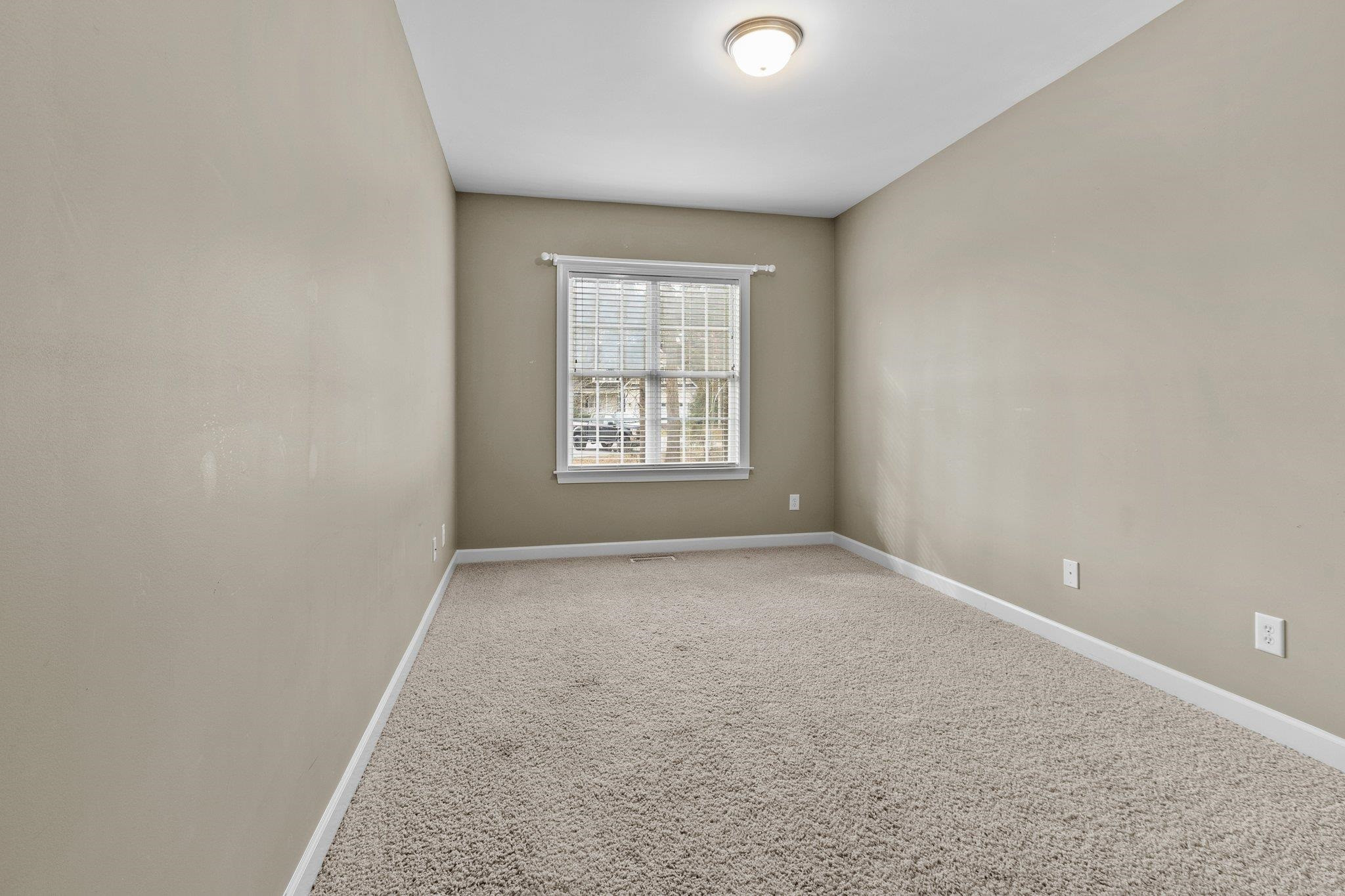76 Sandecker Court