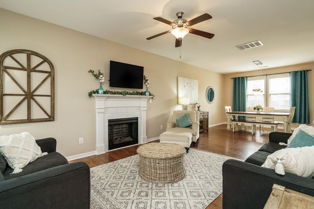 256 Longdeer Drive