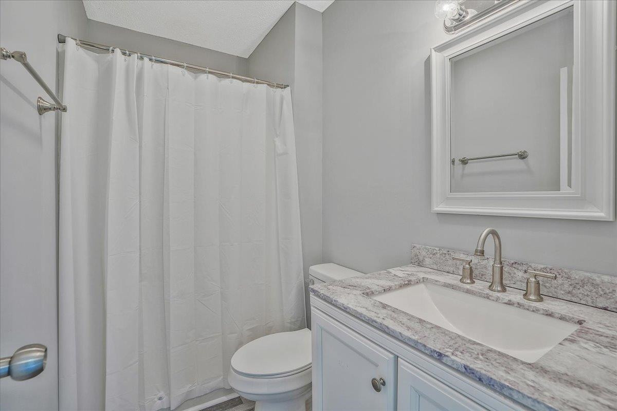 230 Pineview Drive