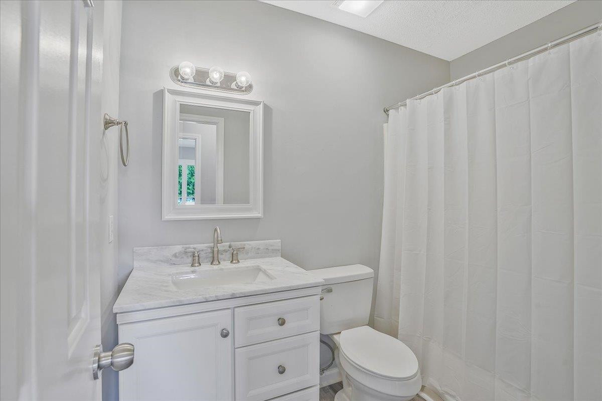 230 Pineview Drive