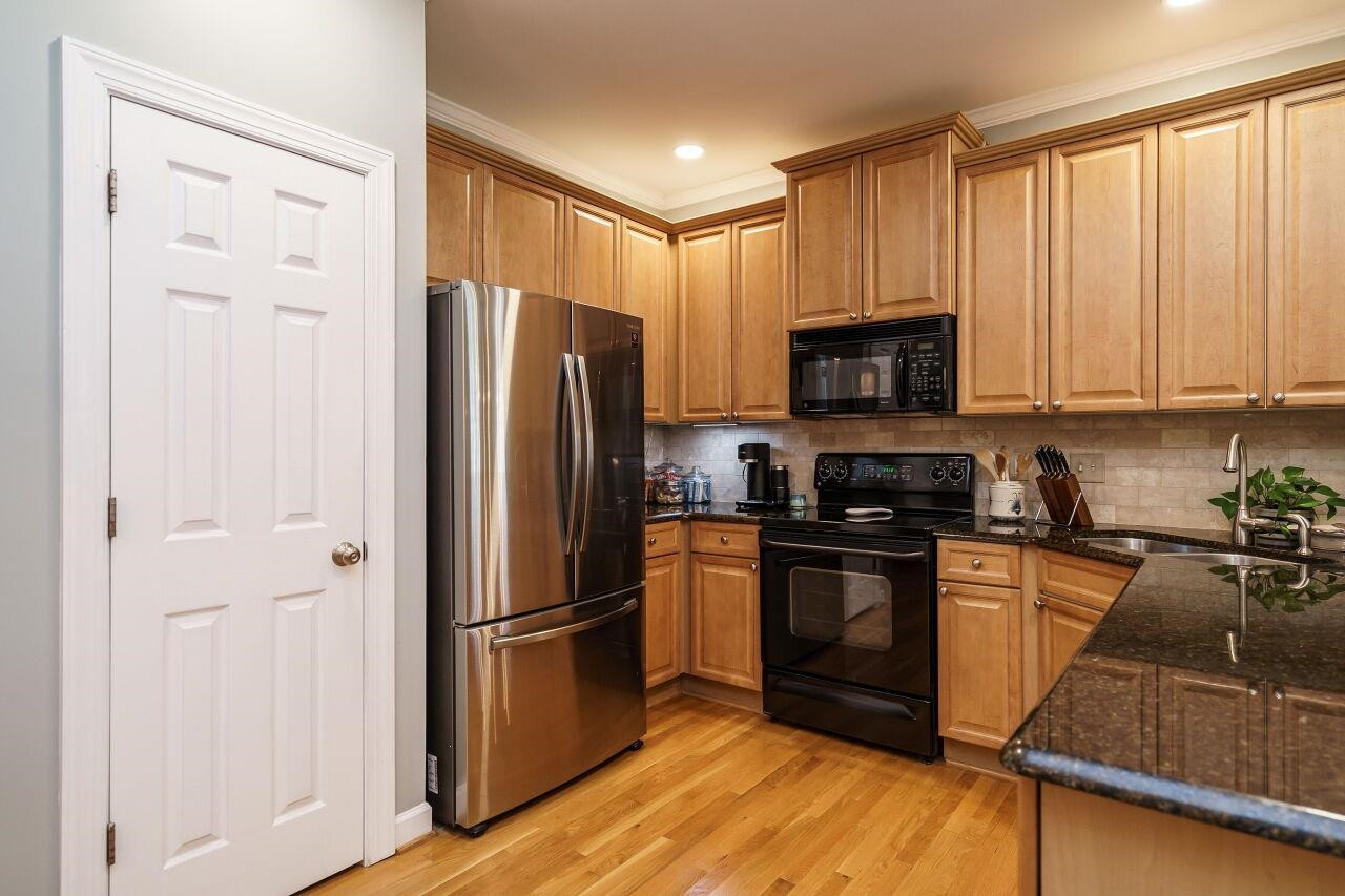 312 Tarragon Trail