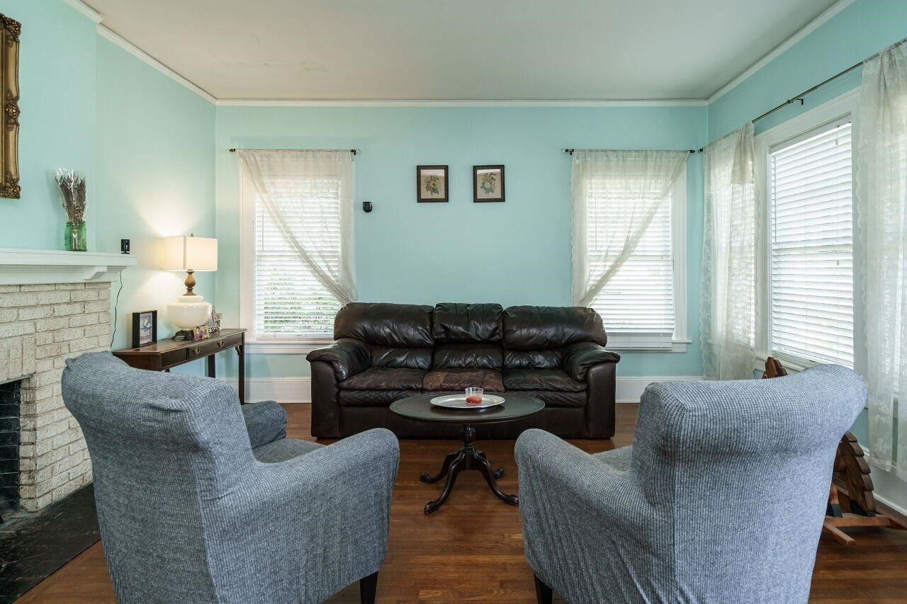 231 W Third Street