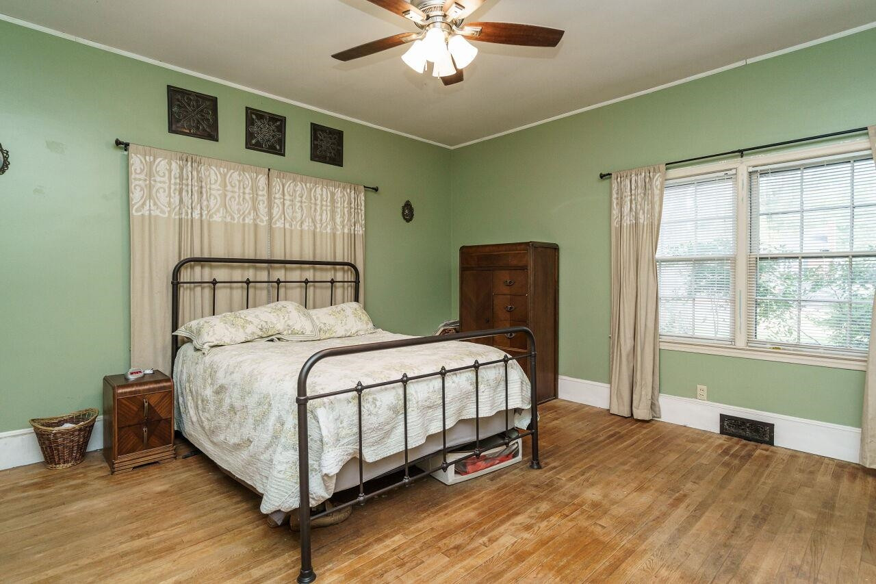 231 W Third Street