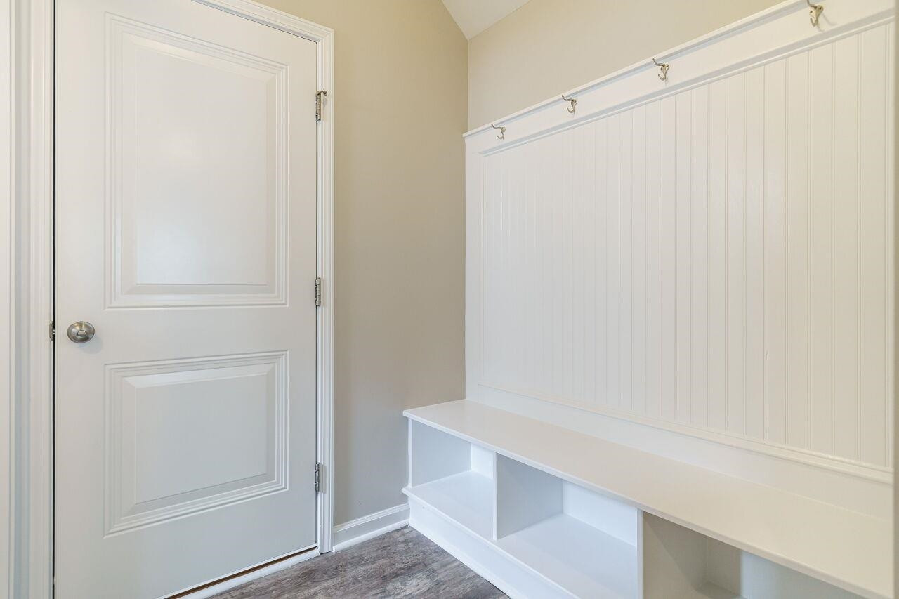 1209 Brook Bluff Road