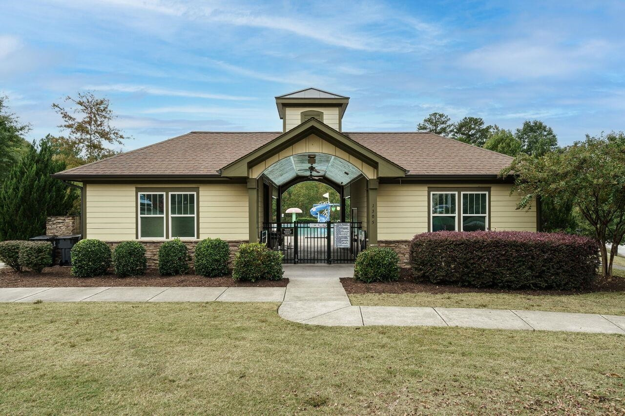 1209 Brook Bluff Road