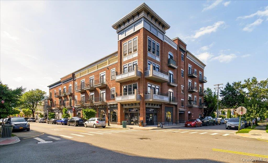 249 Main Street Unit: 402