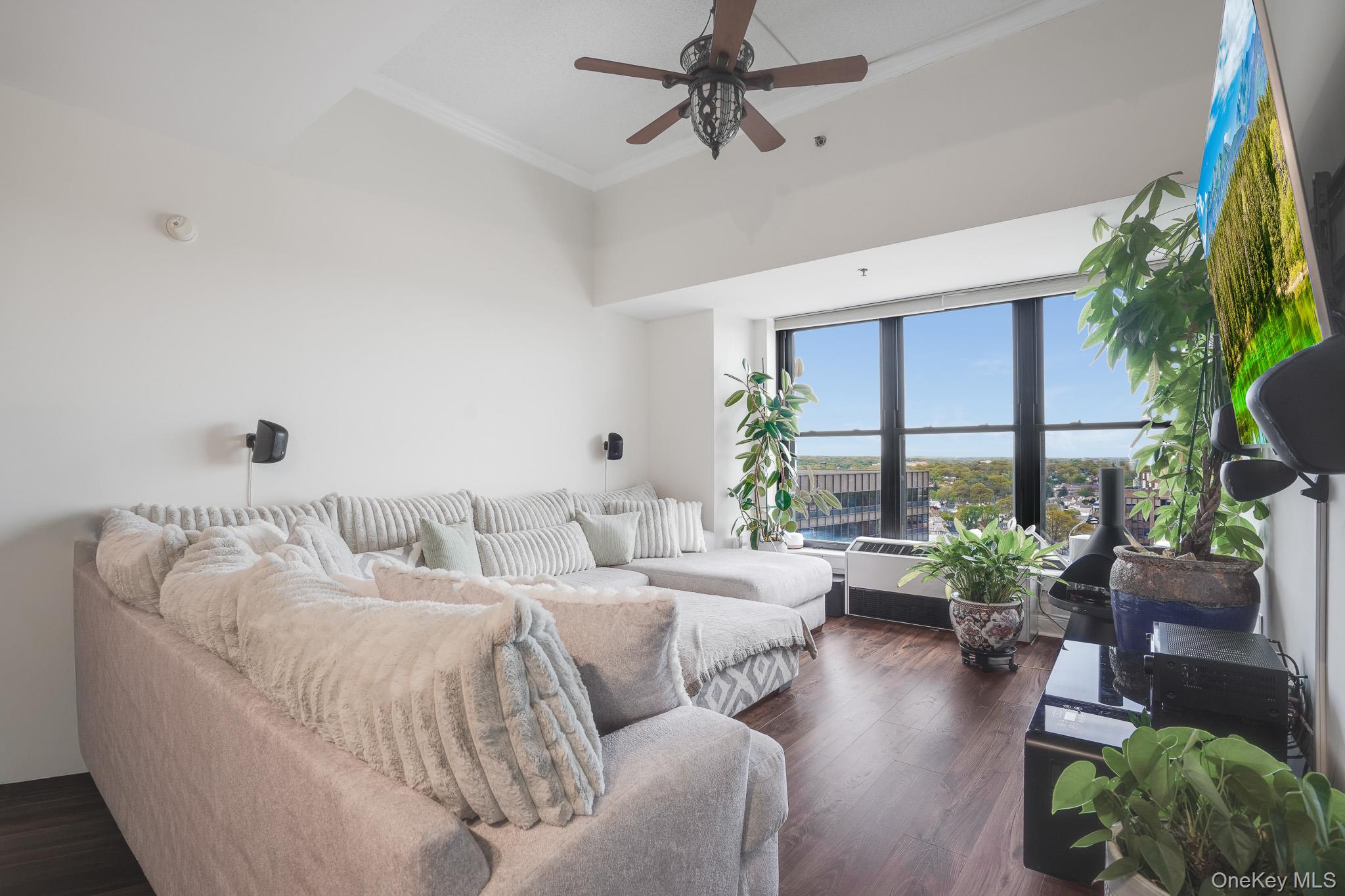 100 New Roc City Plaza Unit: 403