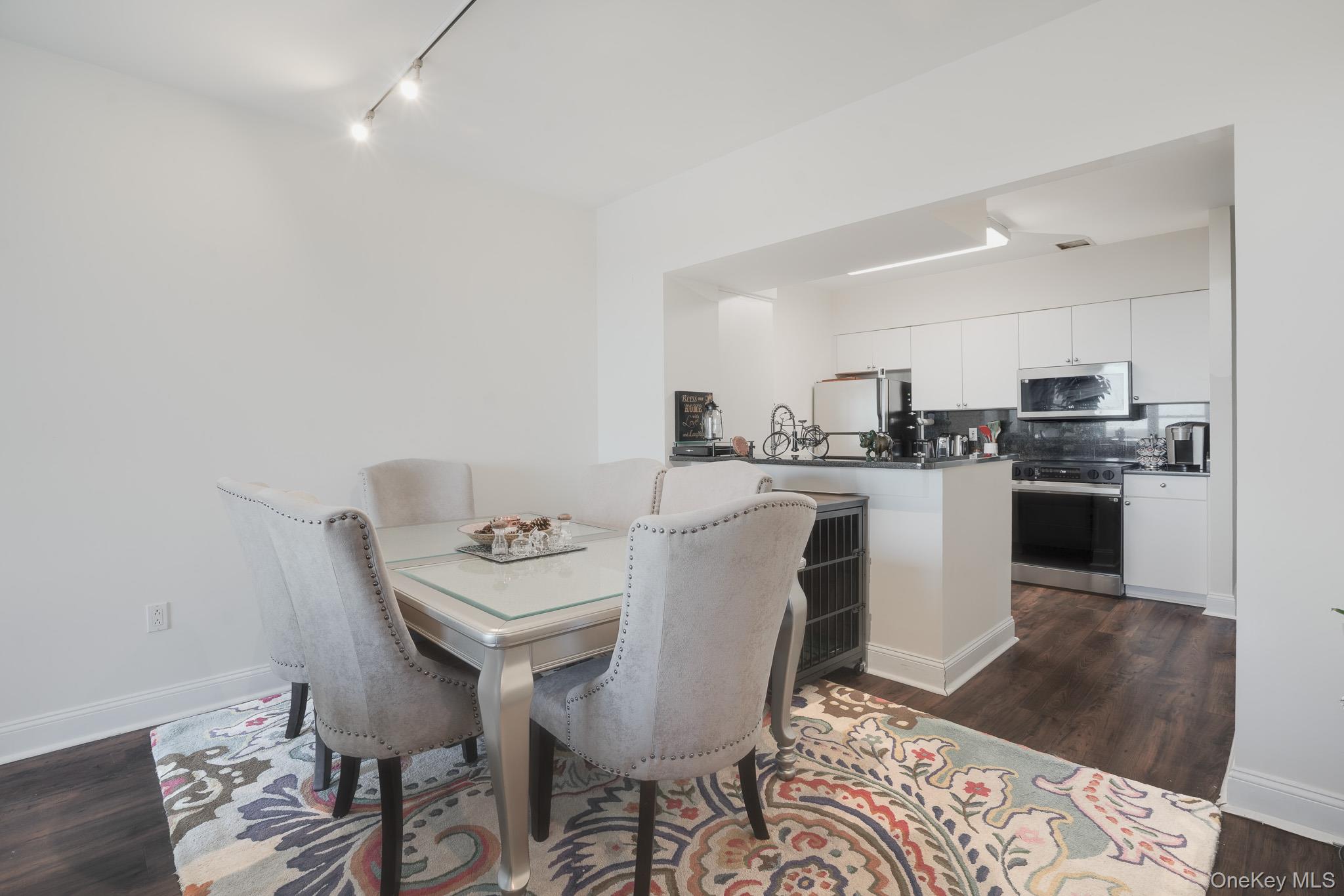 100 New Roc City Plaza Unit: 403