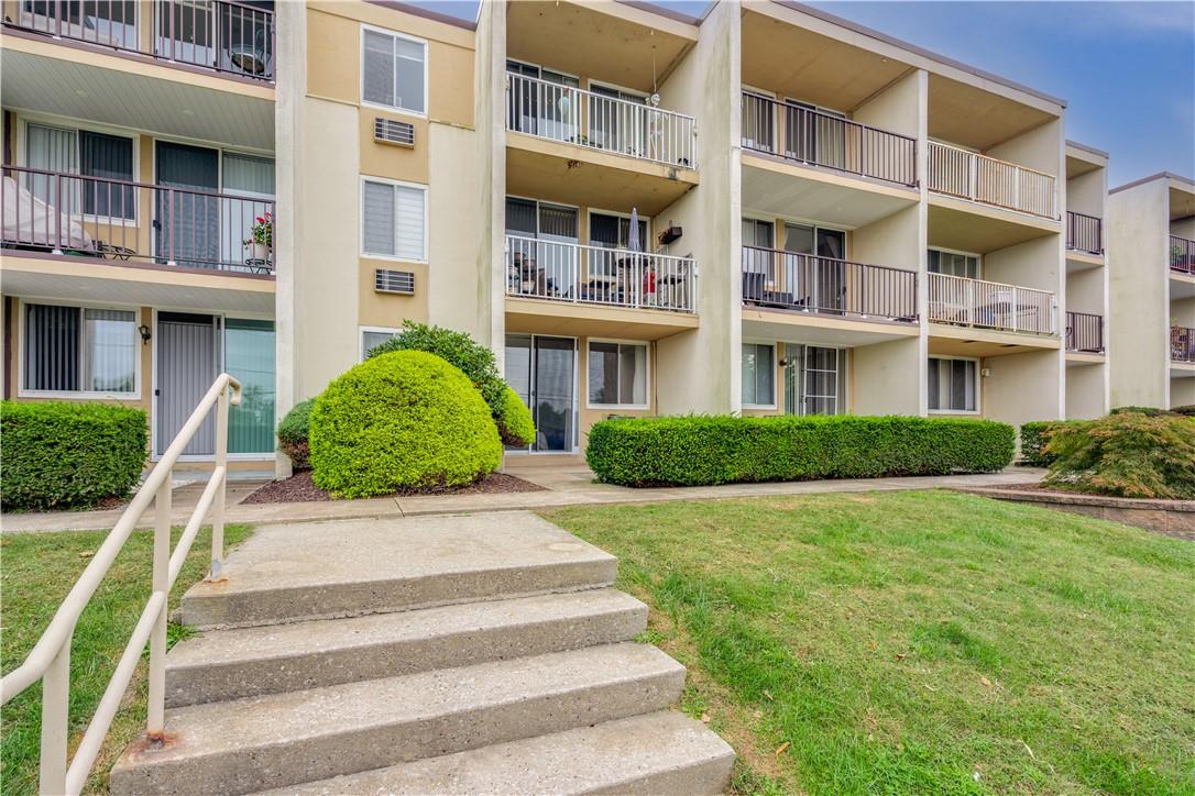 141 E Lake Boulevard Unit: E1