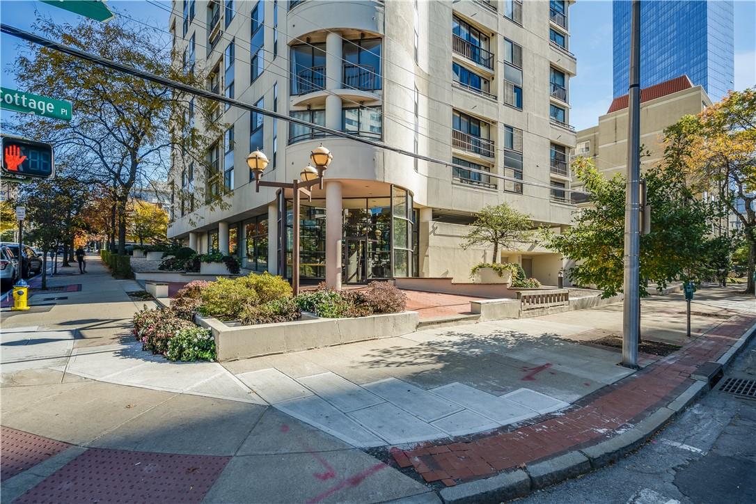 10 Cottage Place Unit: 6F