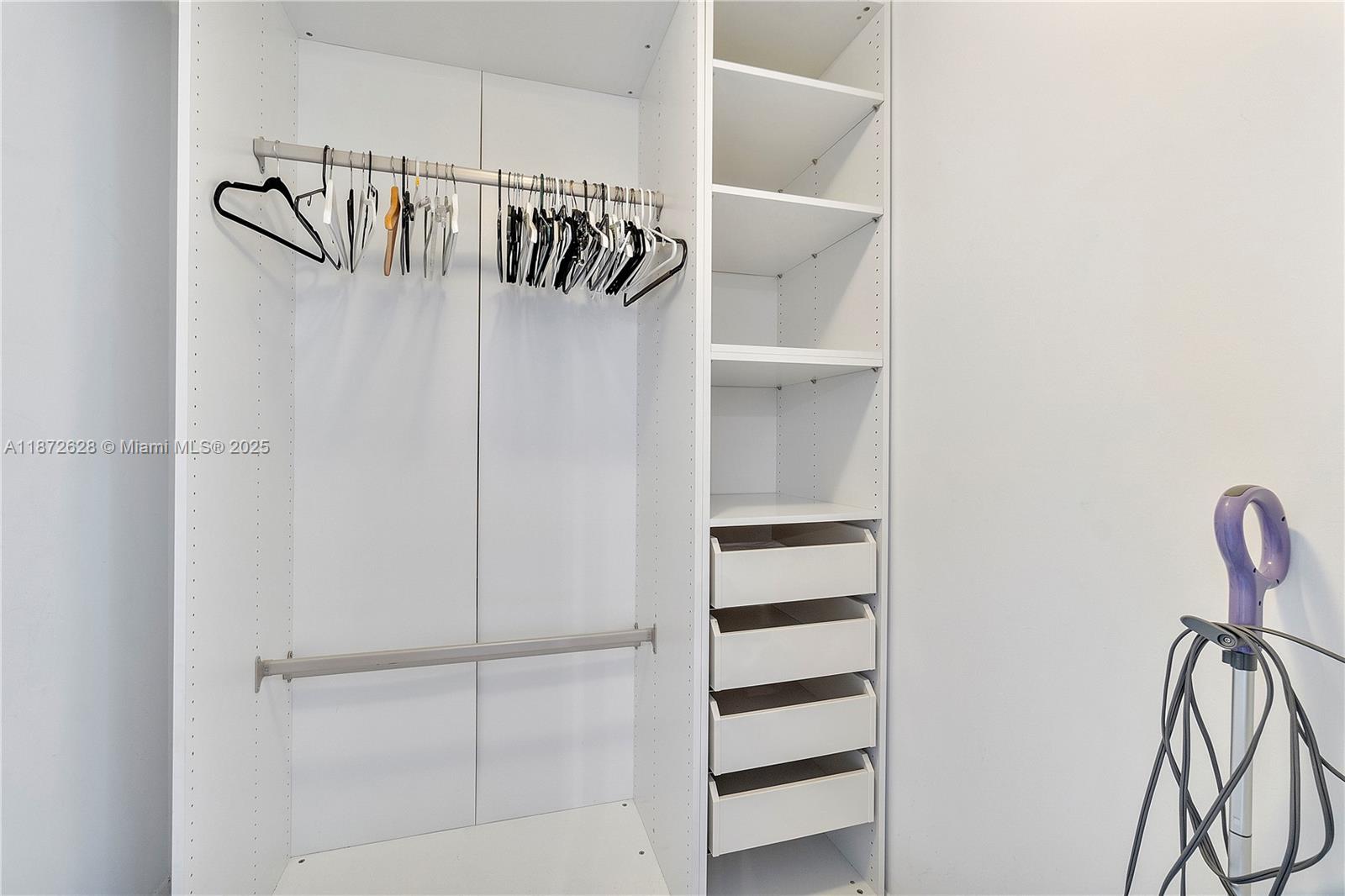 6039 Collins Ave # 829