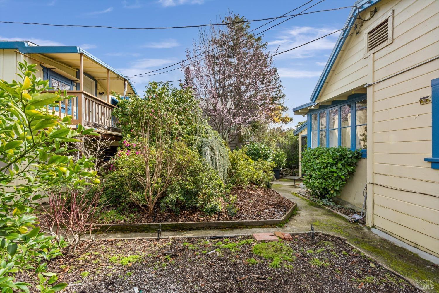 341 Miller Ave