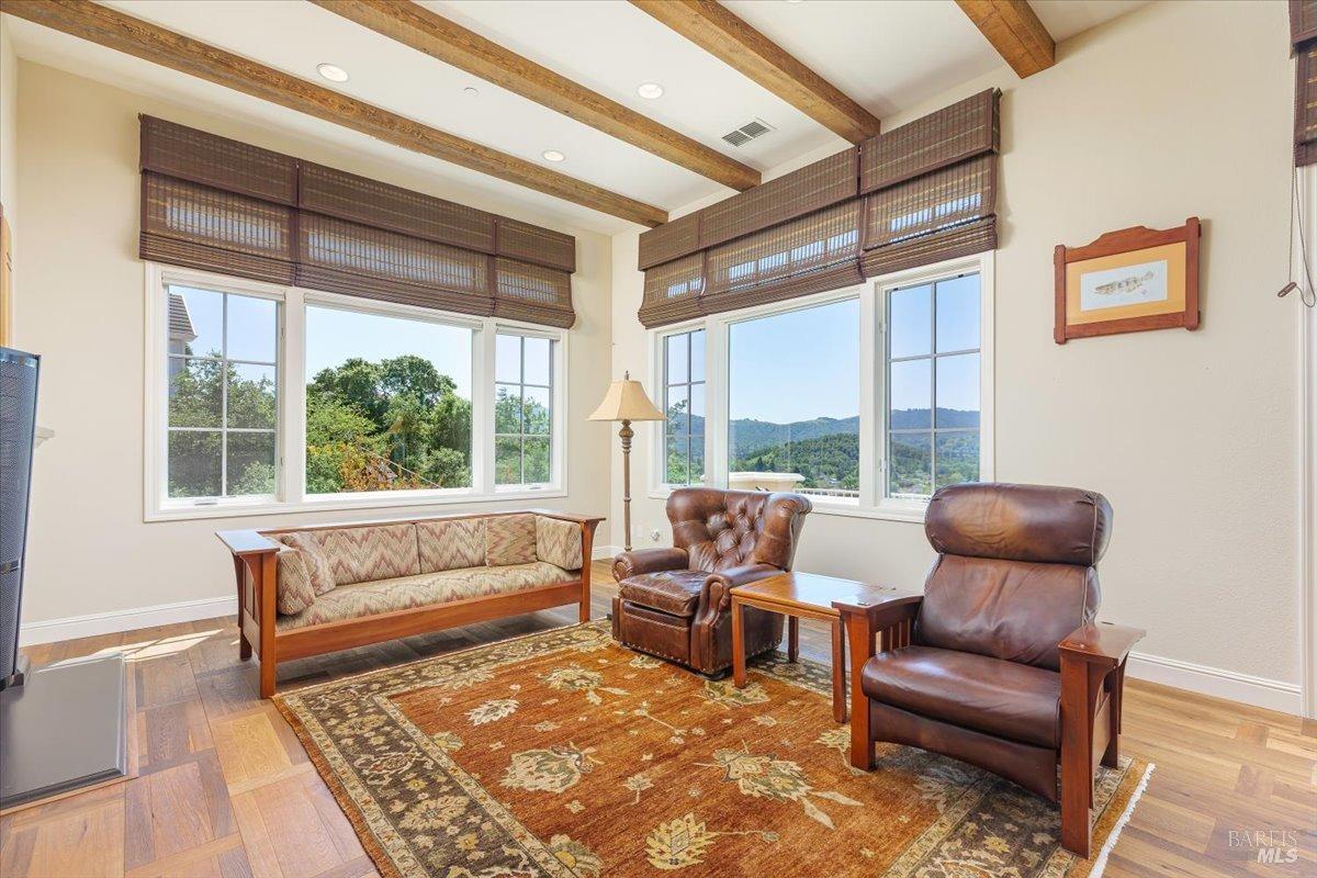 1046 Valle View Court