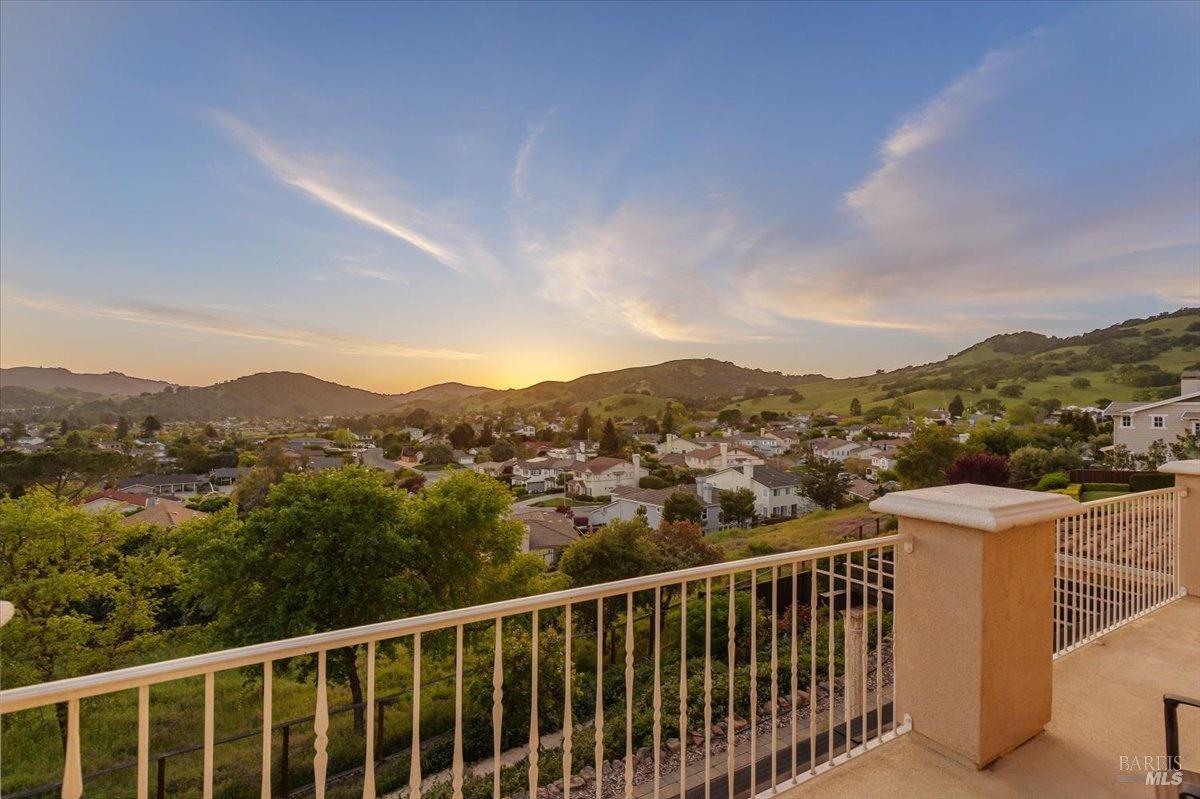 1046 Valle View Court