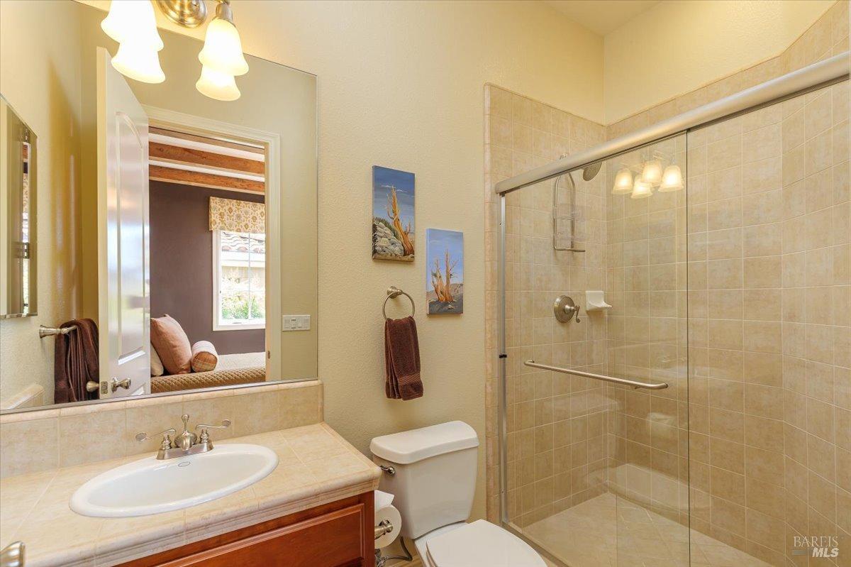 1046 Valle View Court