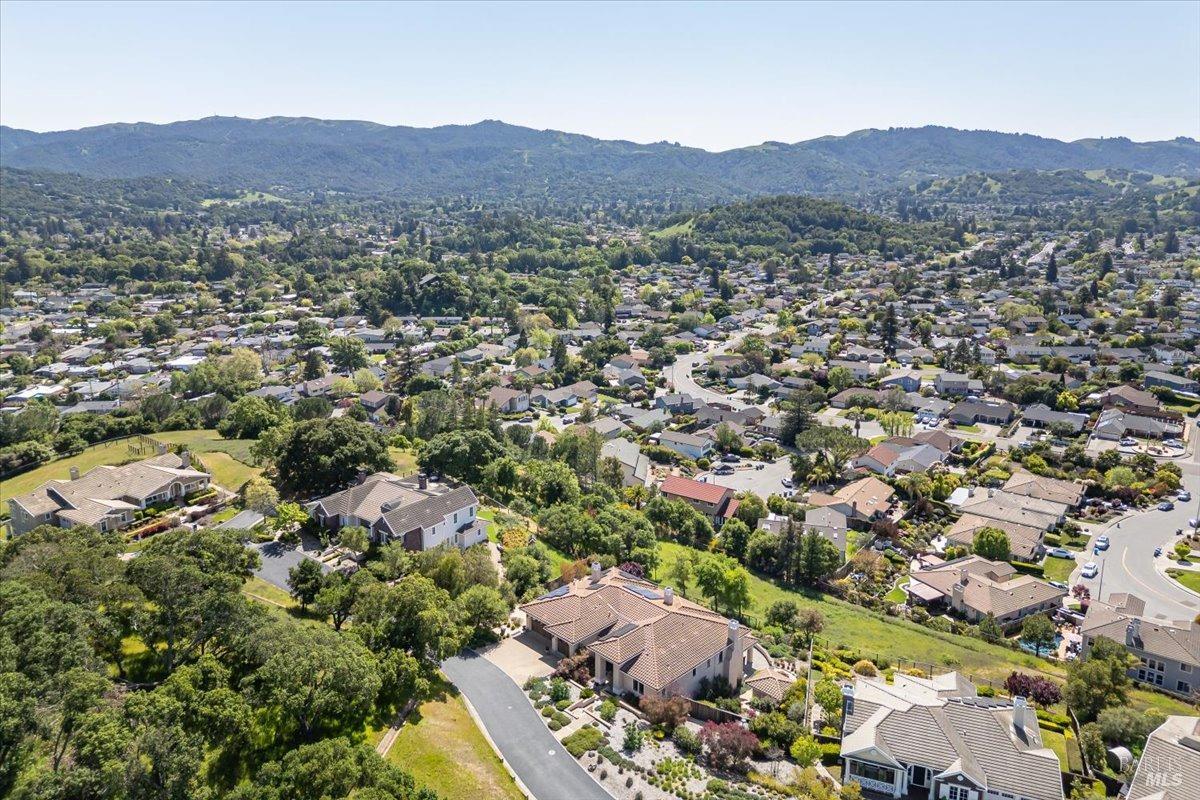 1046 Valle View Court