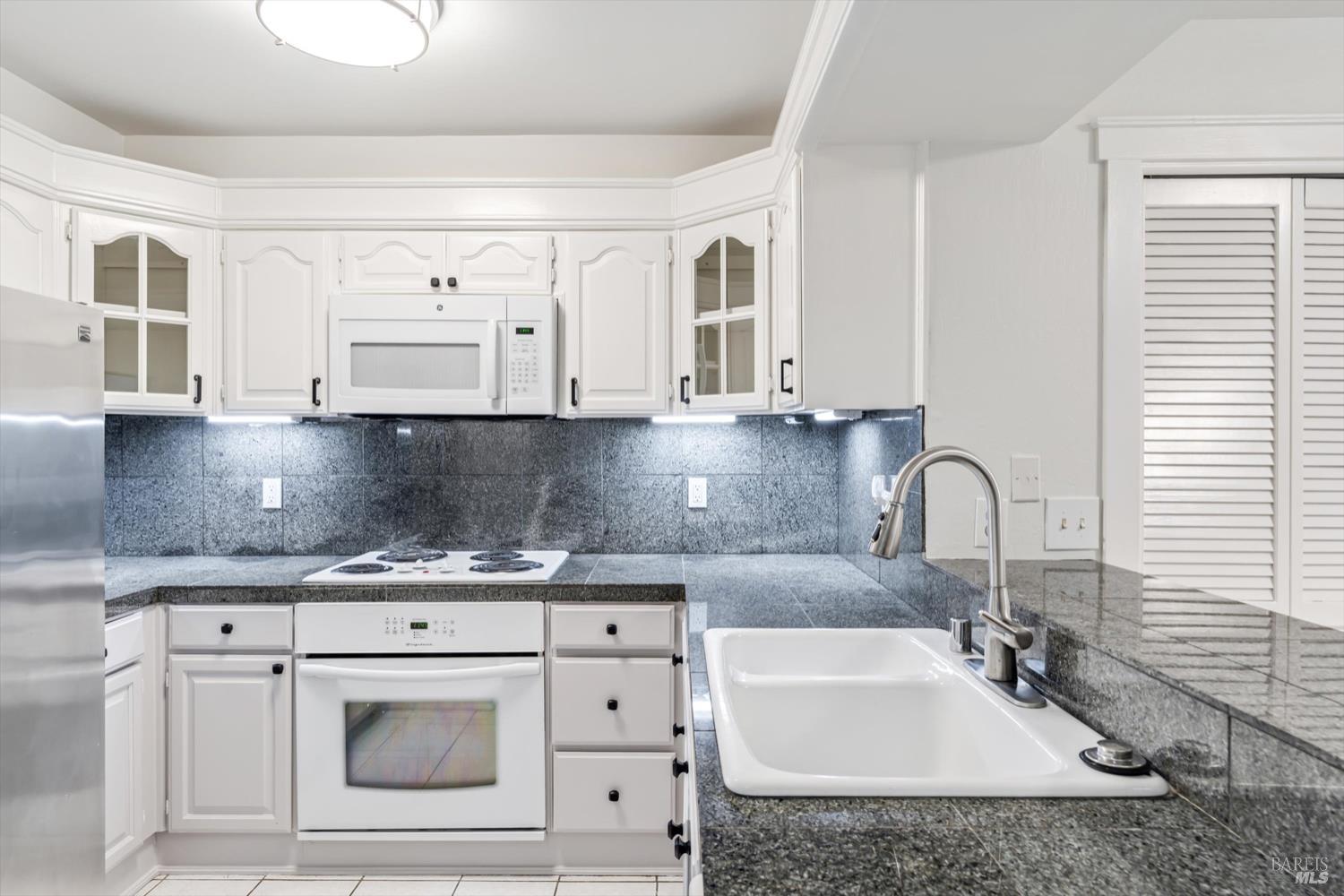 181 Professional Center Pkwy