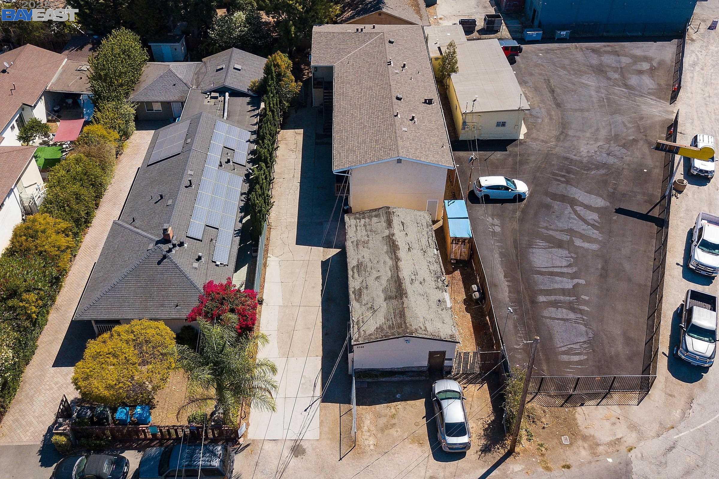 2056 Glen Way