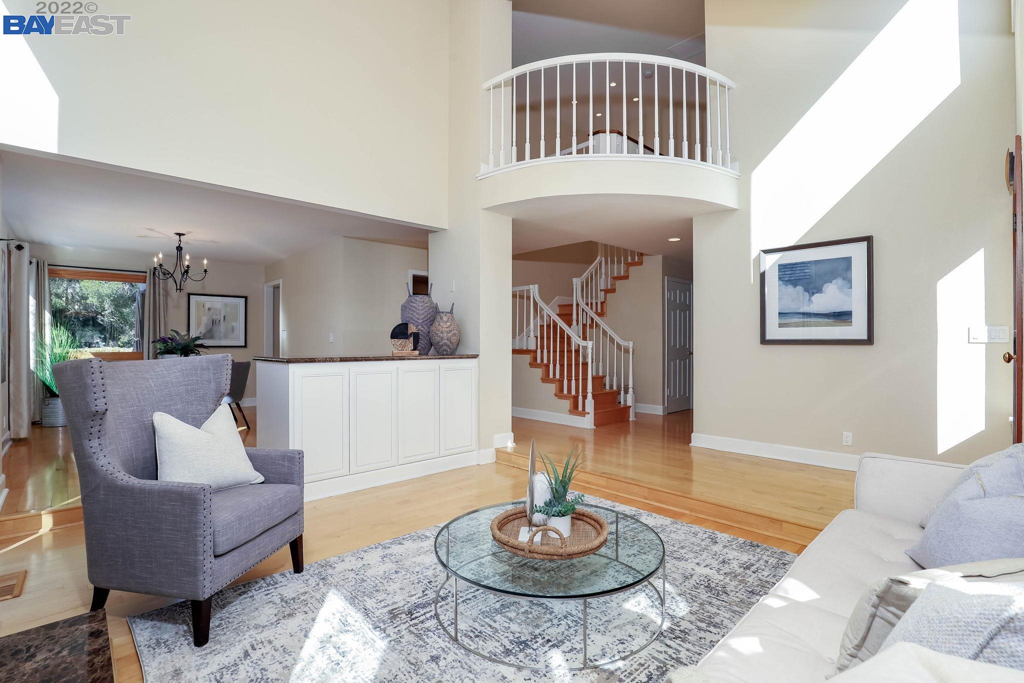 3040 Live Oak Ct