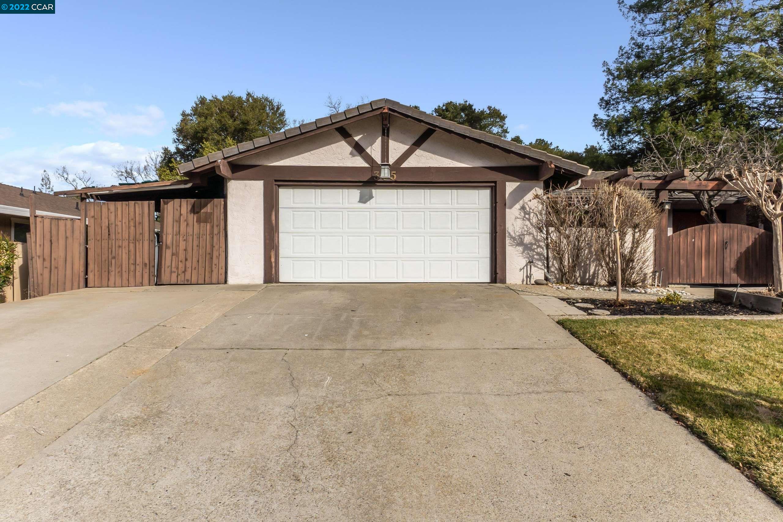 335 Deerfield Dr