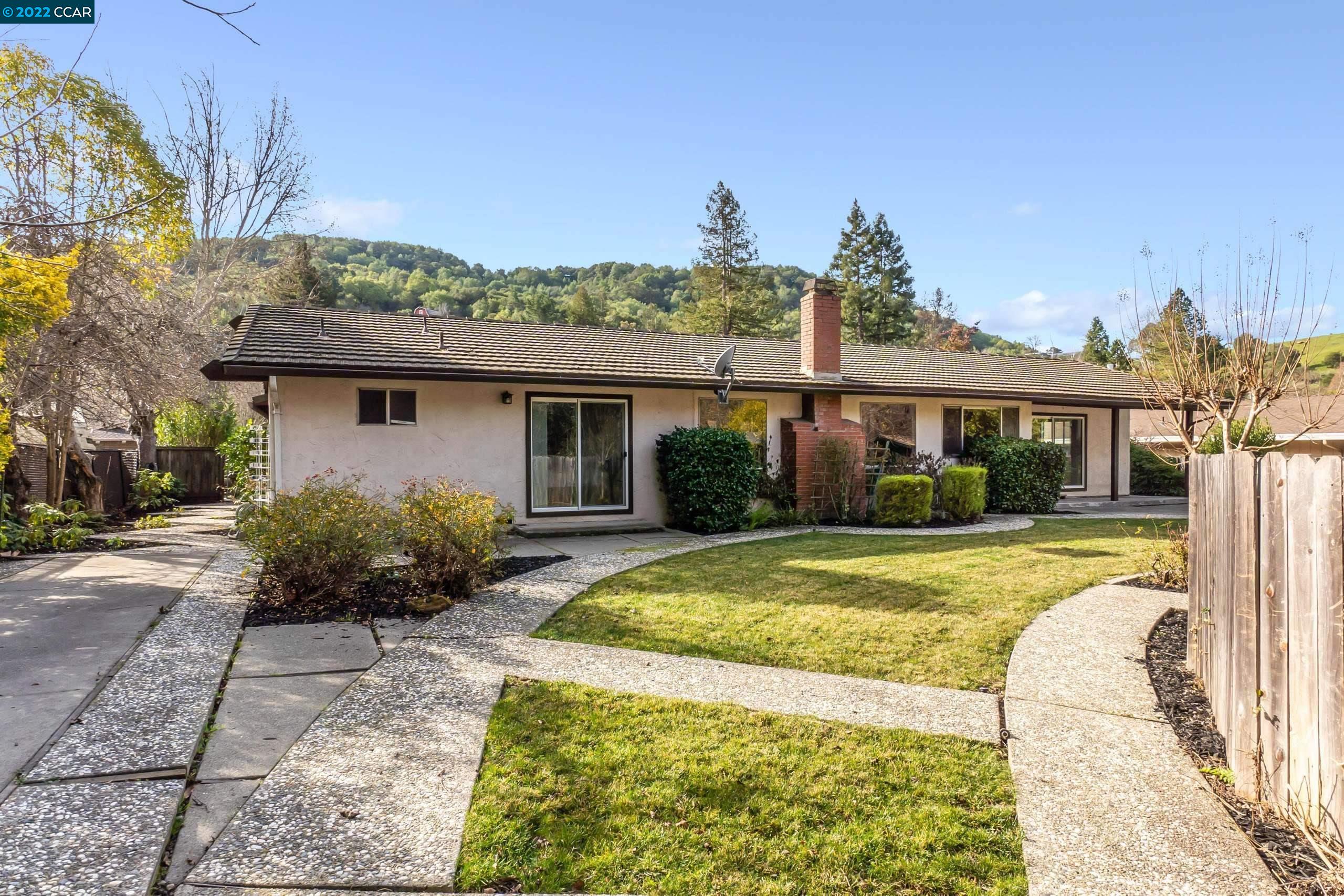 335 Deerfield Dr