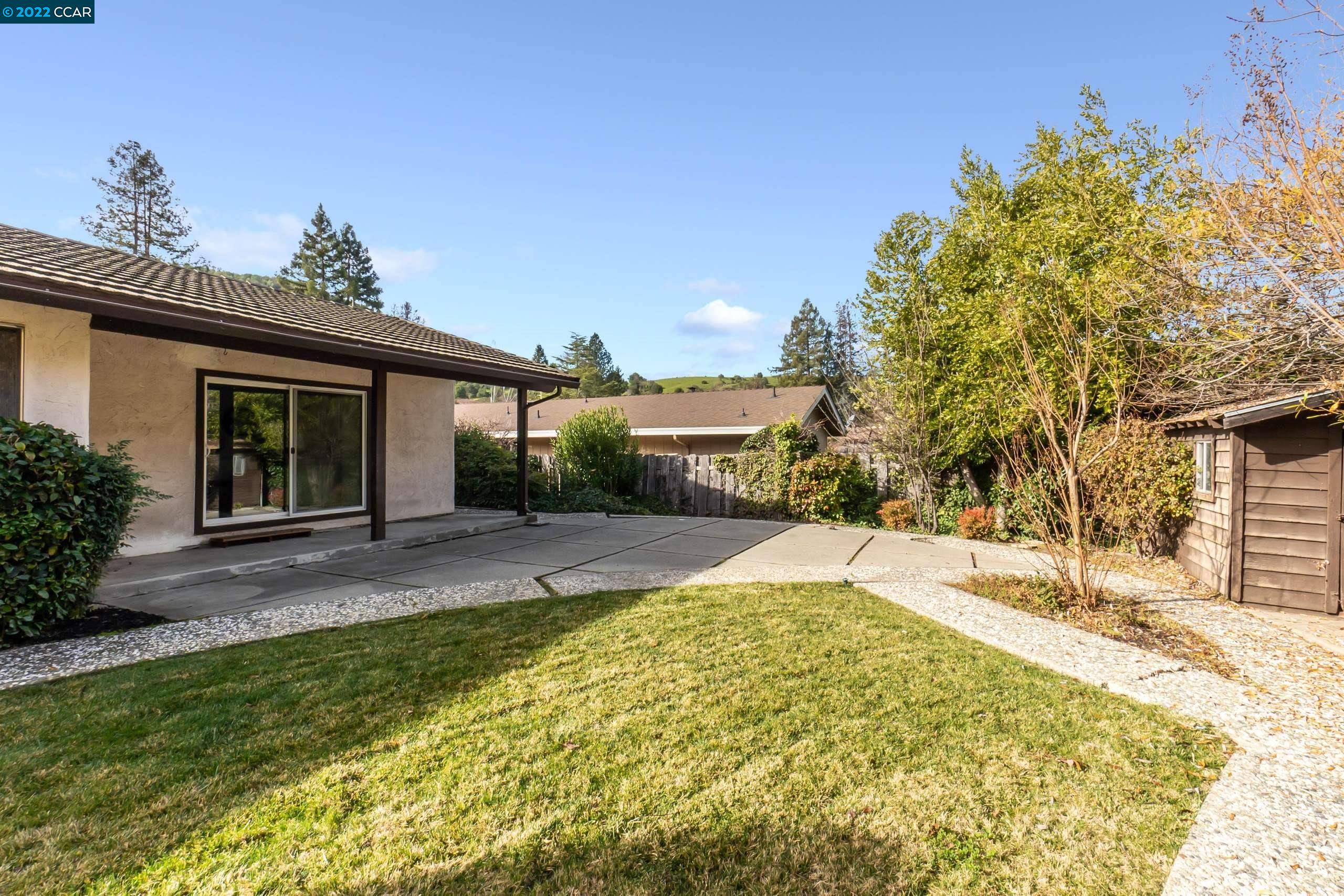 335 Deerfield Dr