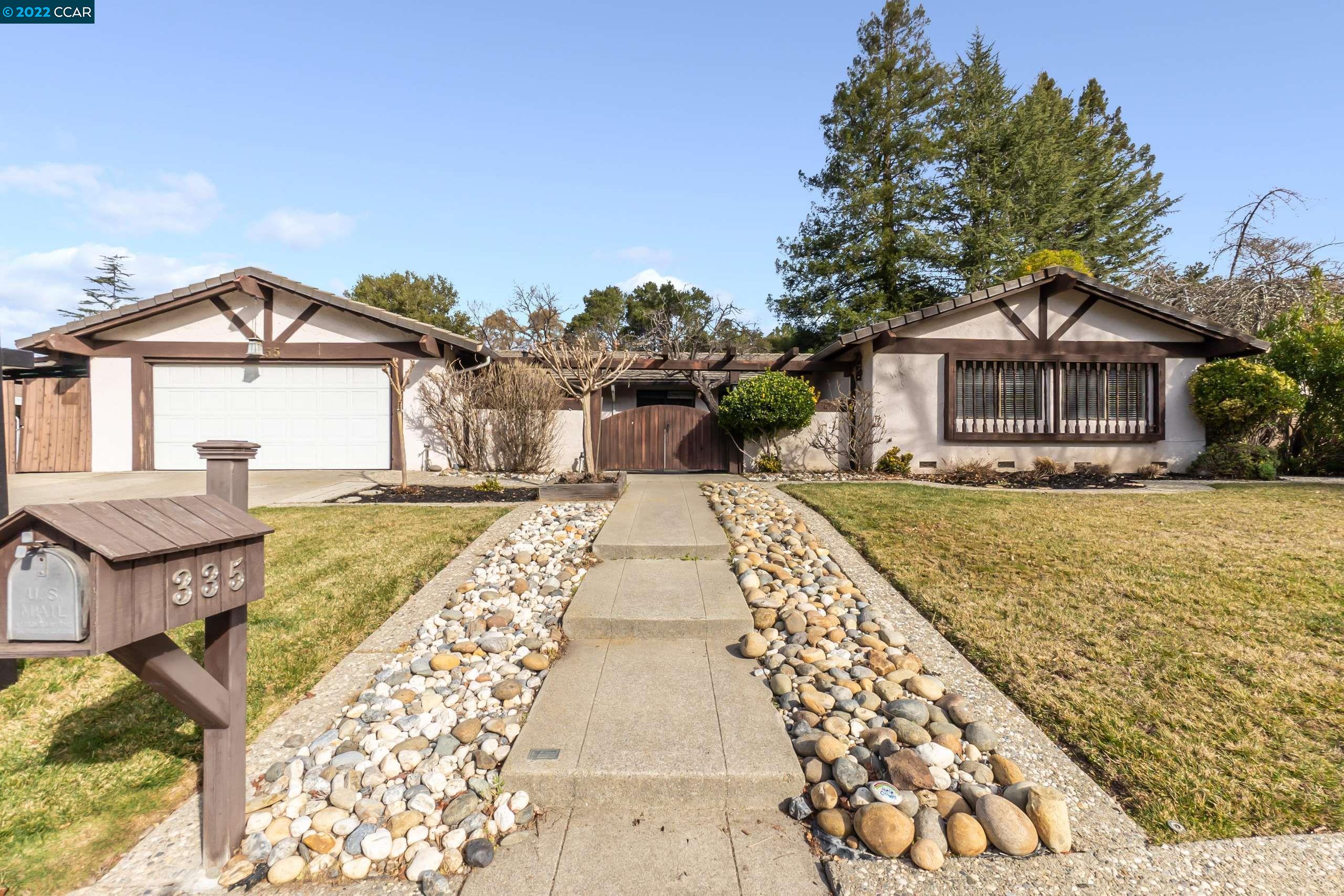 335 Deerfield Dr