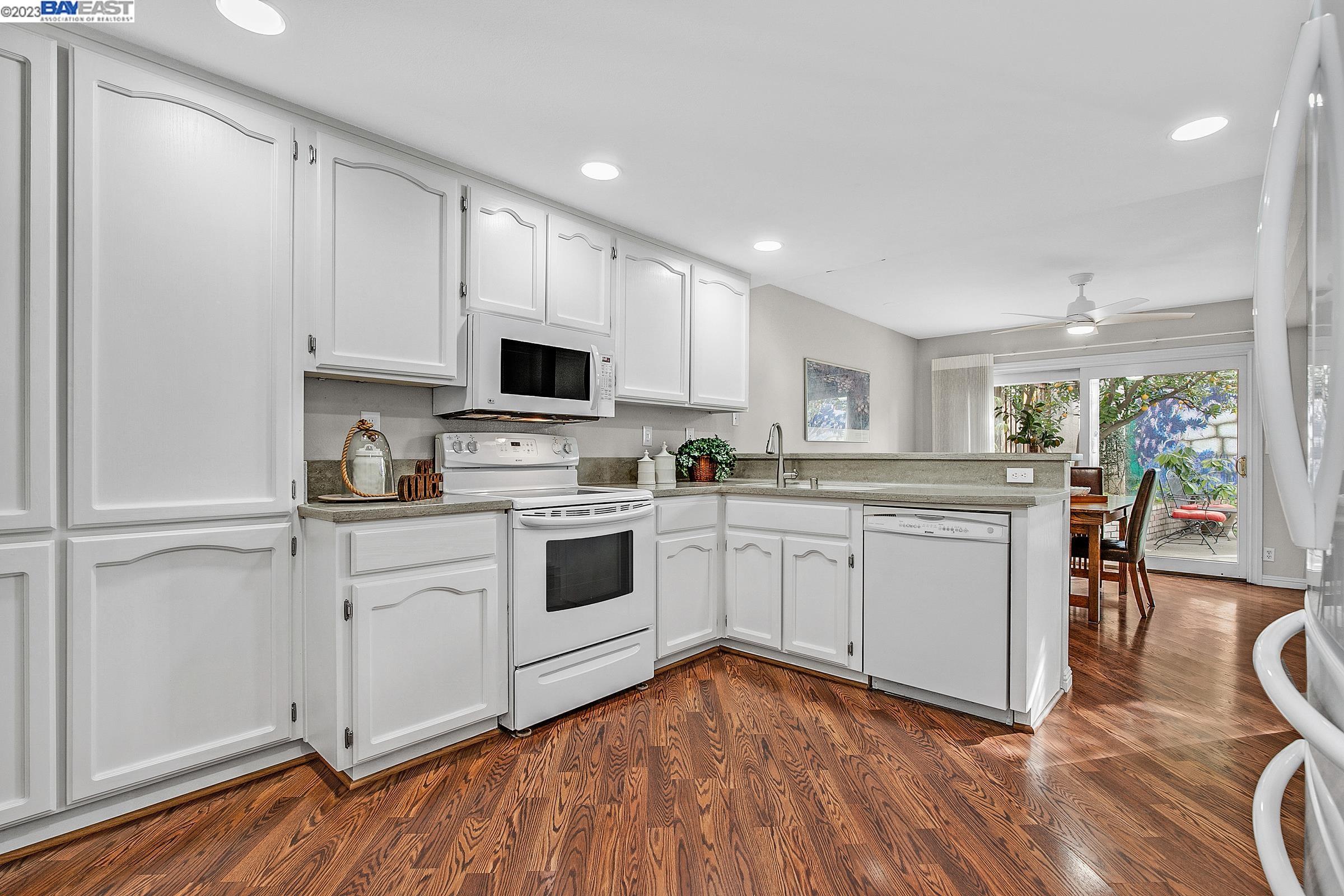 1457 Trimingham Dr