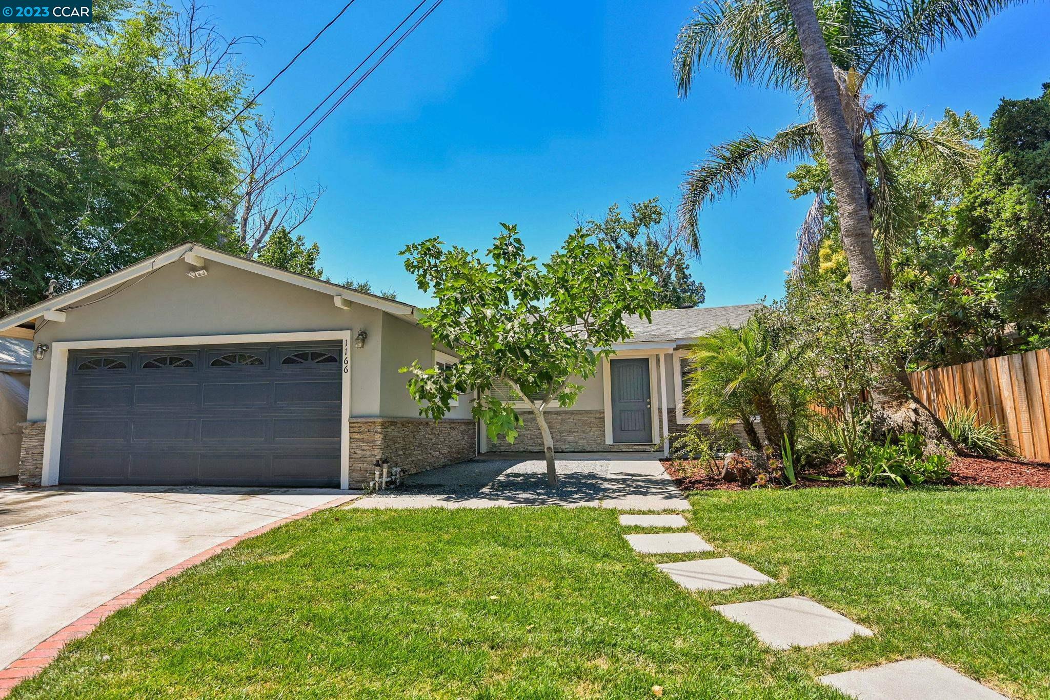 1166 Santa Lucia Dr
