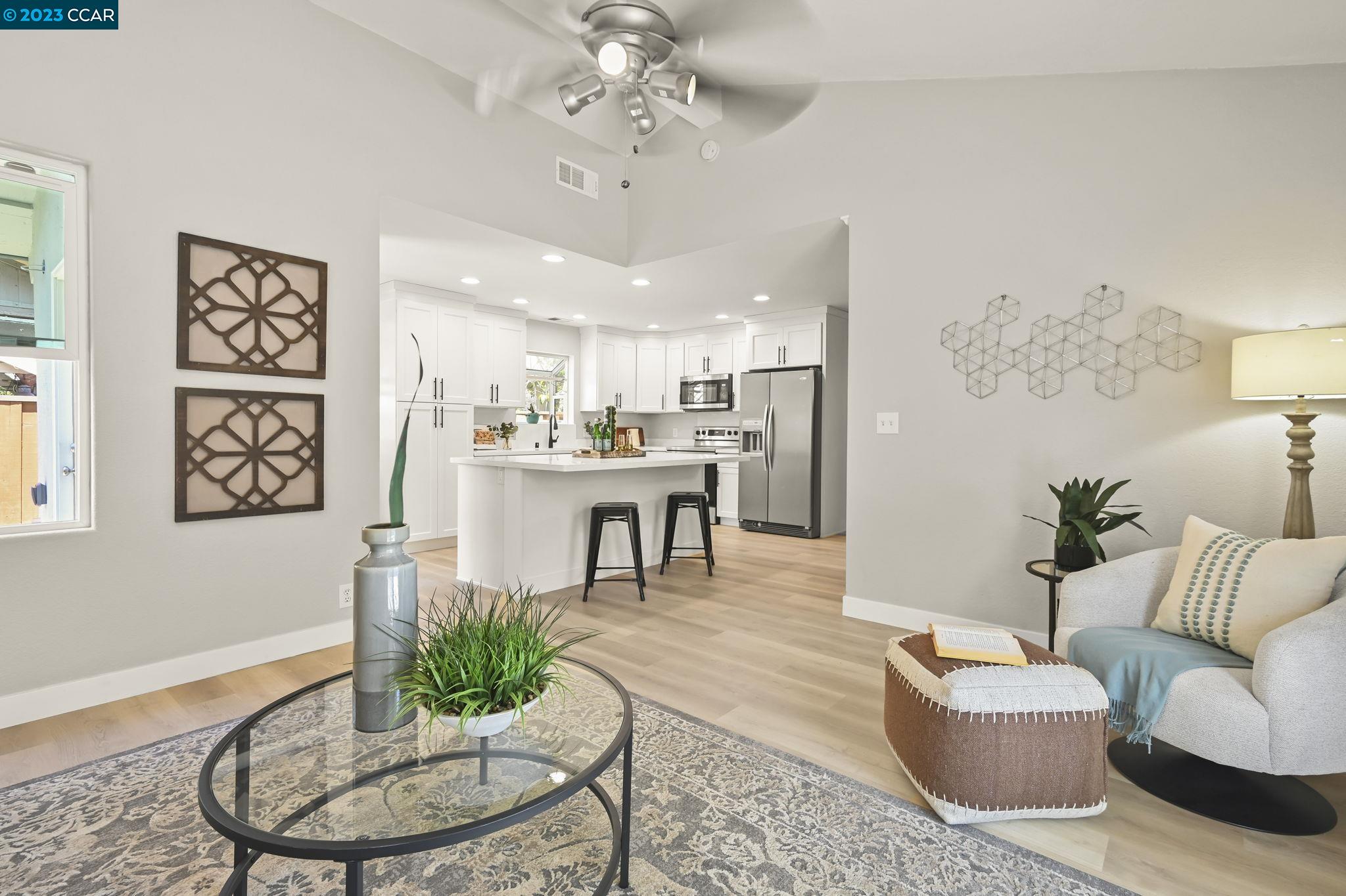 1166 Santa Lucia Dr