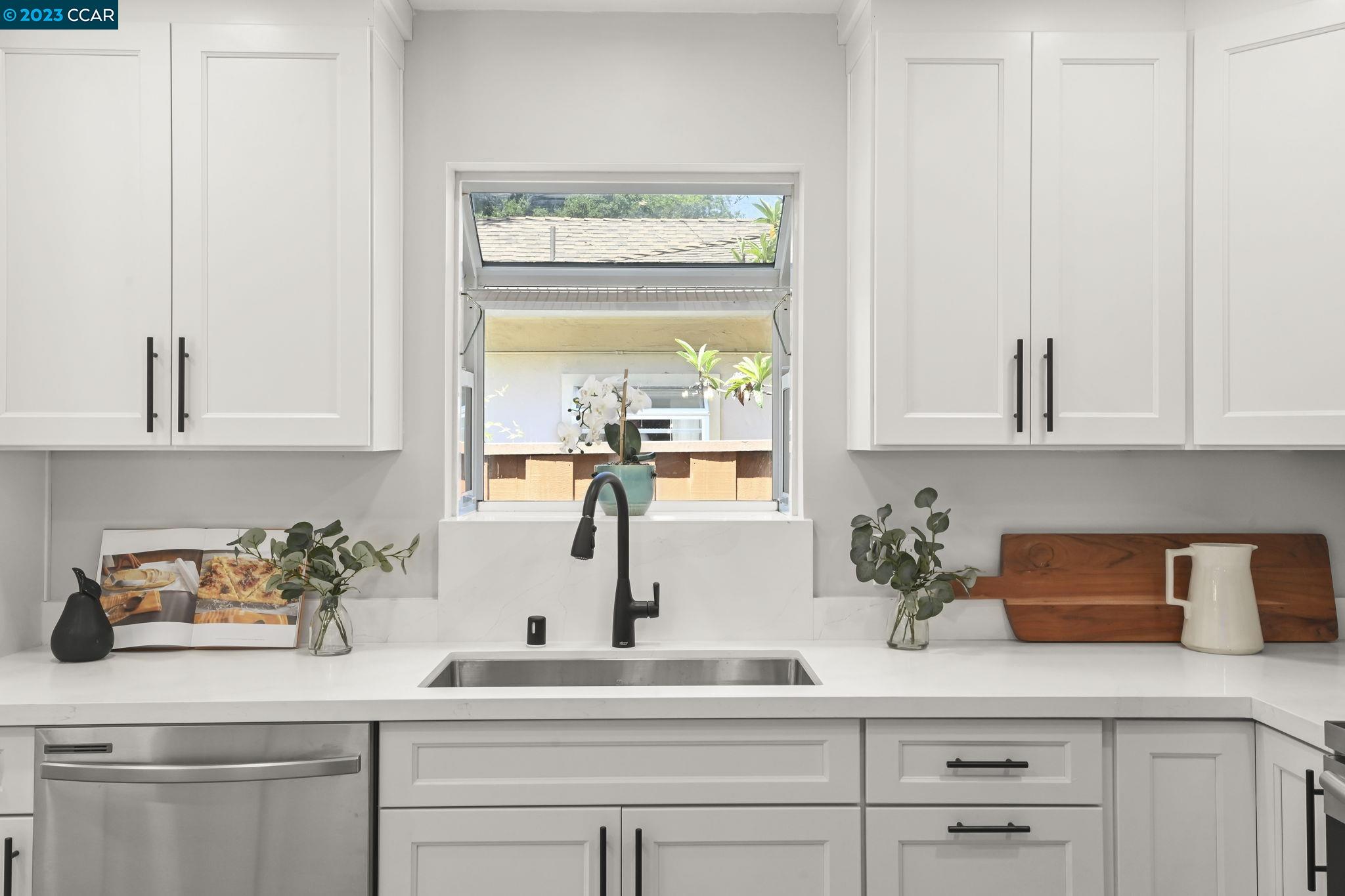 1166 Santa Lucia Dr