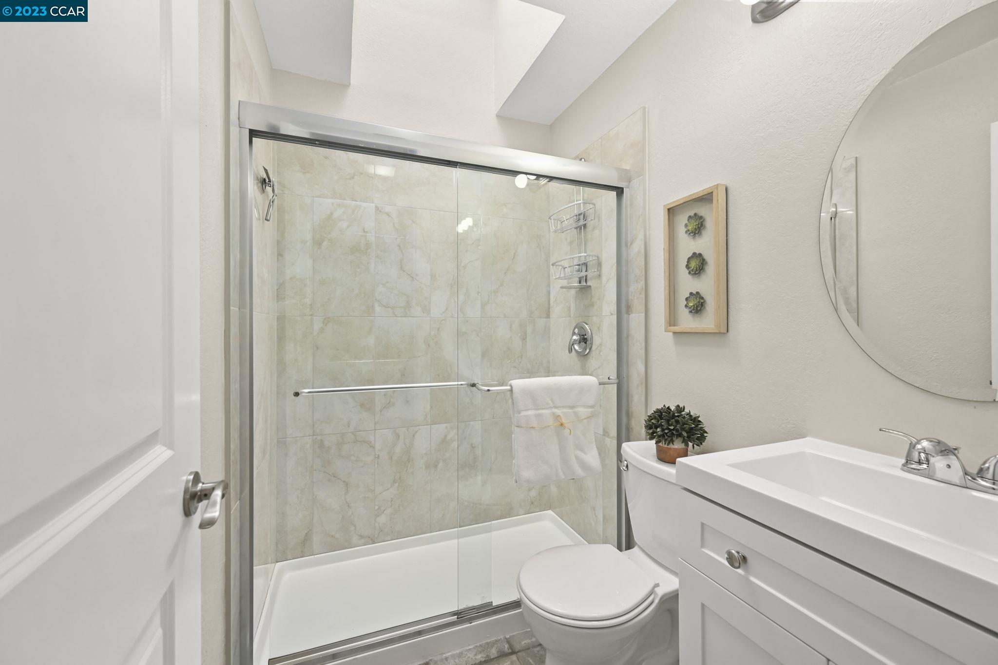 1166 Santa Lucia Dr
