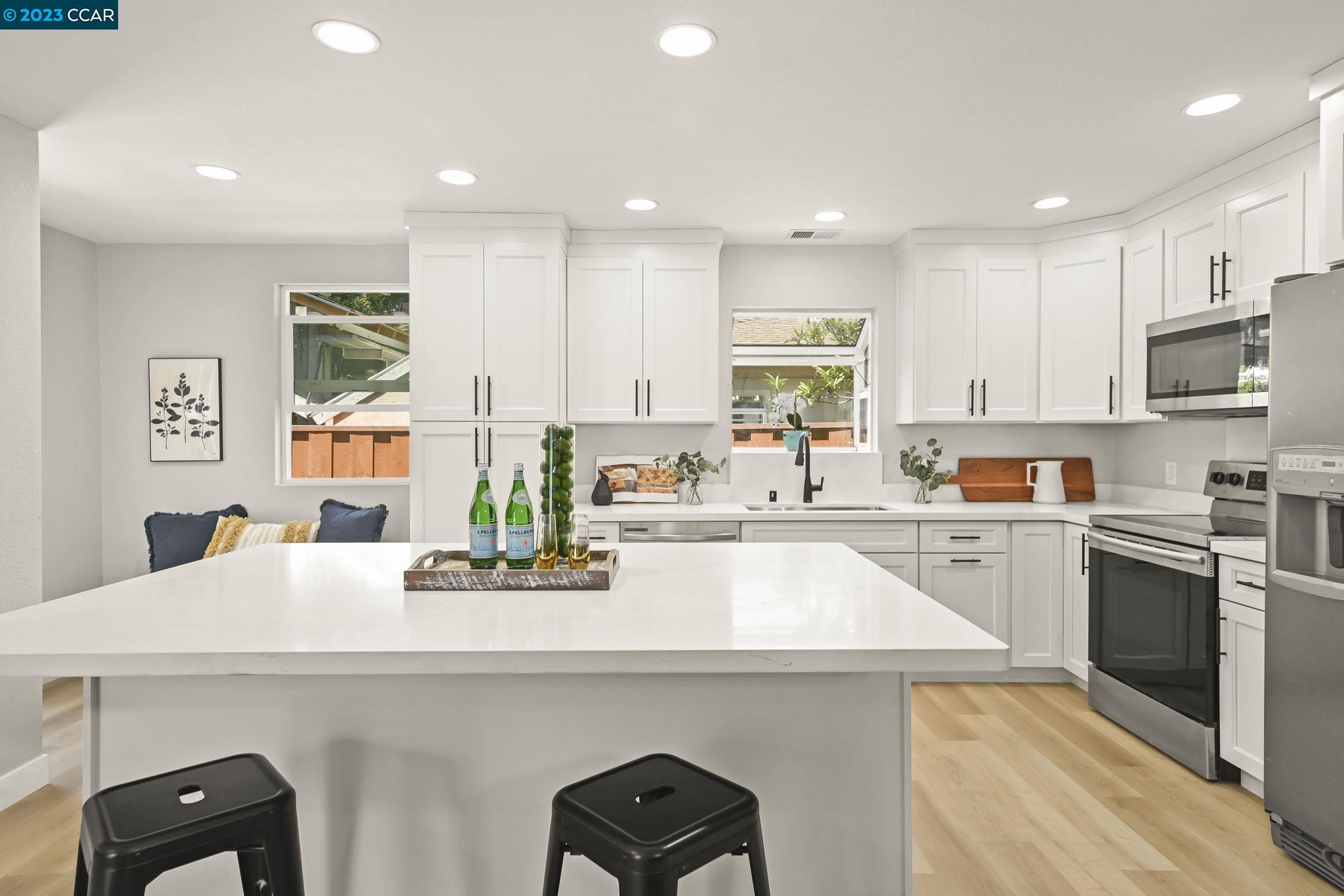 1166 Santa Lucia Dr