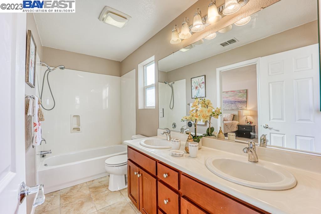 1143 Lake Park Dr