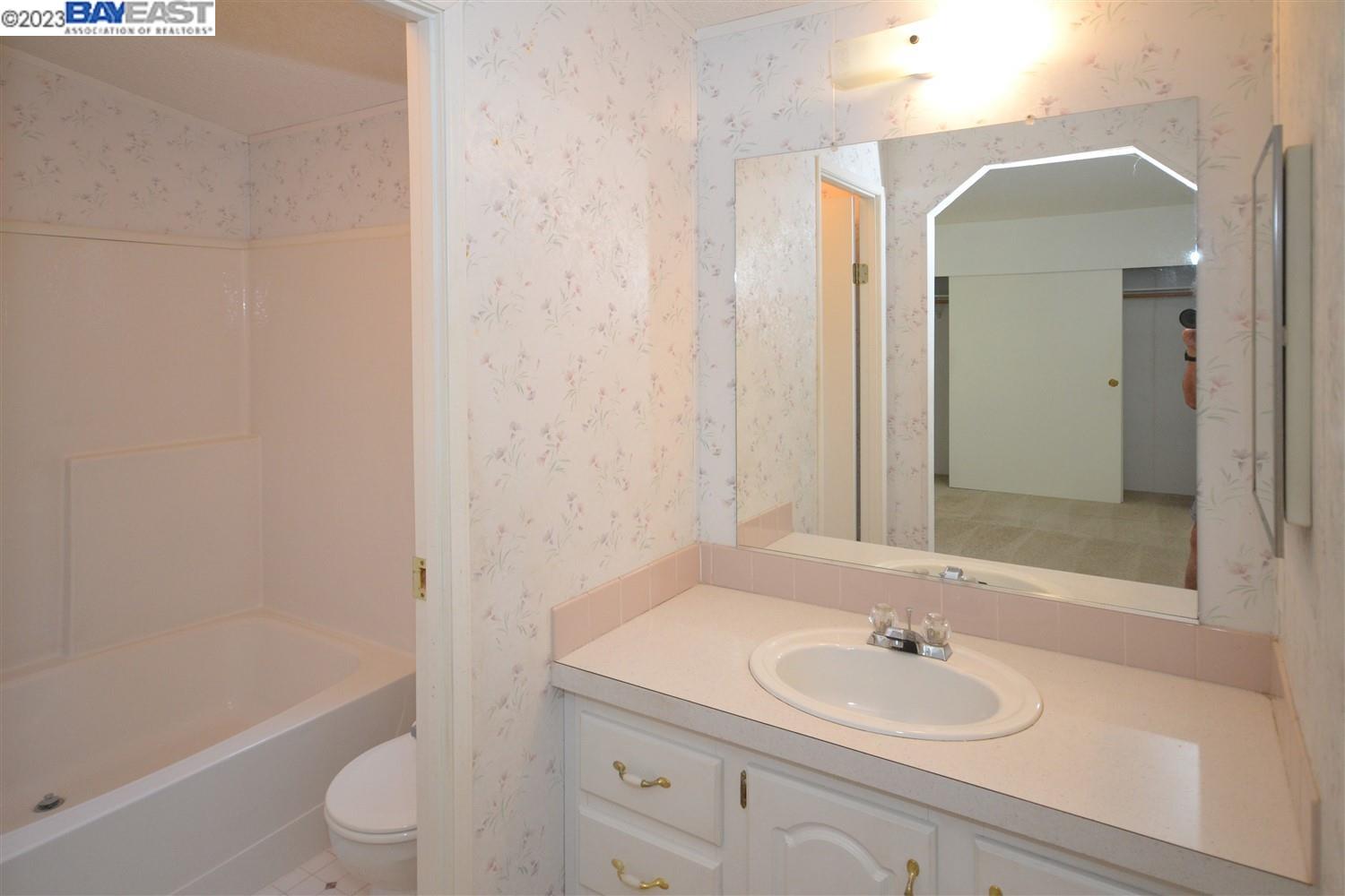 3231 Vineyard Ave., #83 Unit: 83