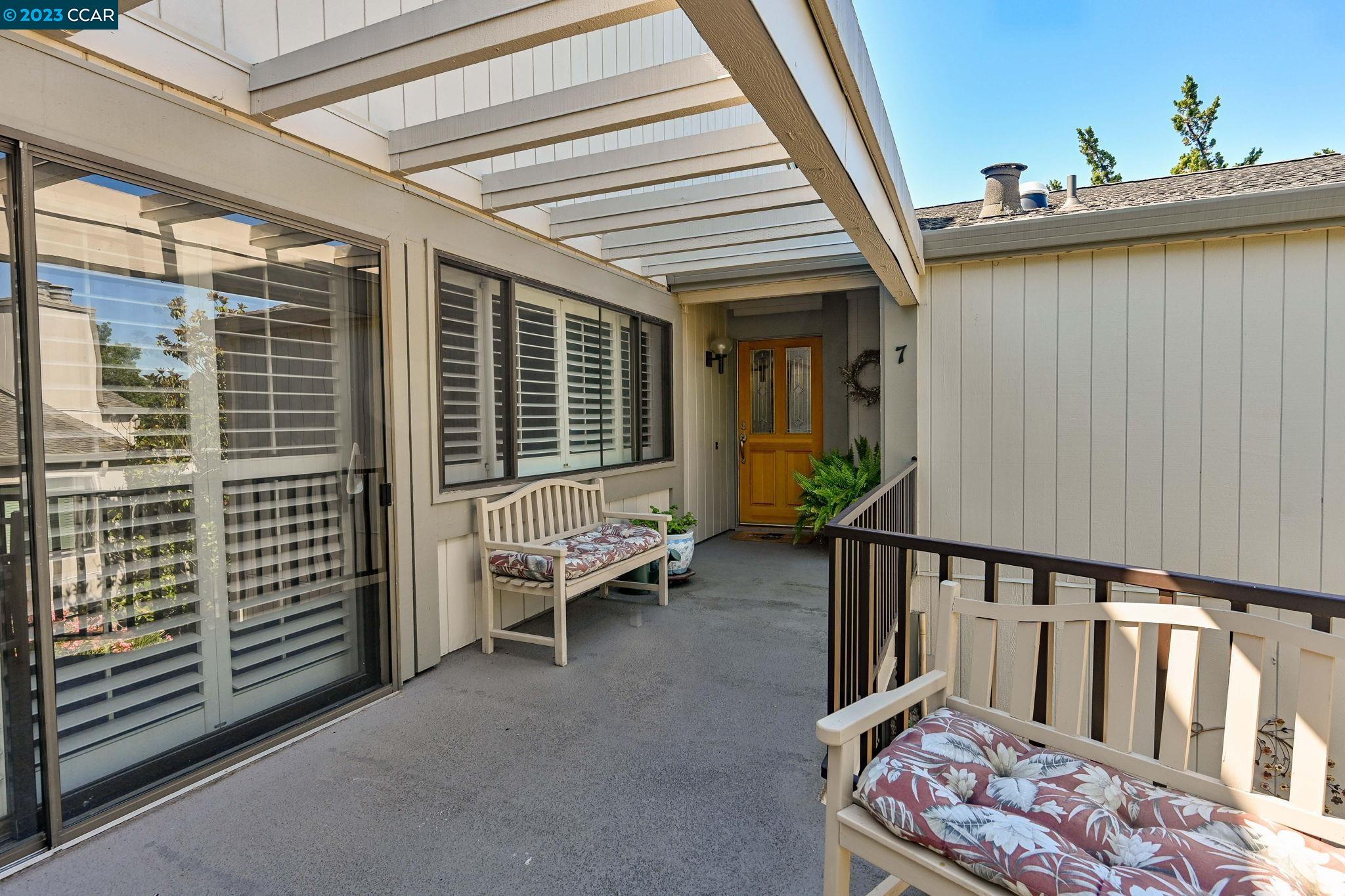 3298 Rossmoor Pkwy Unit: 7