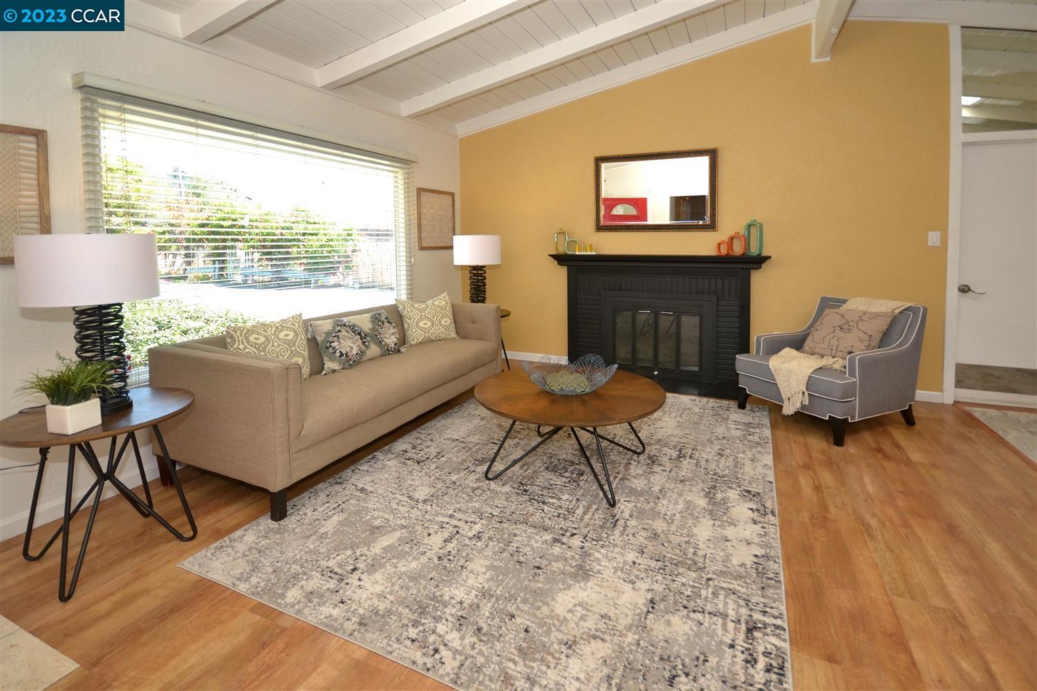 4040 Camino Vinedo
