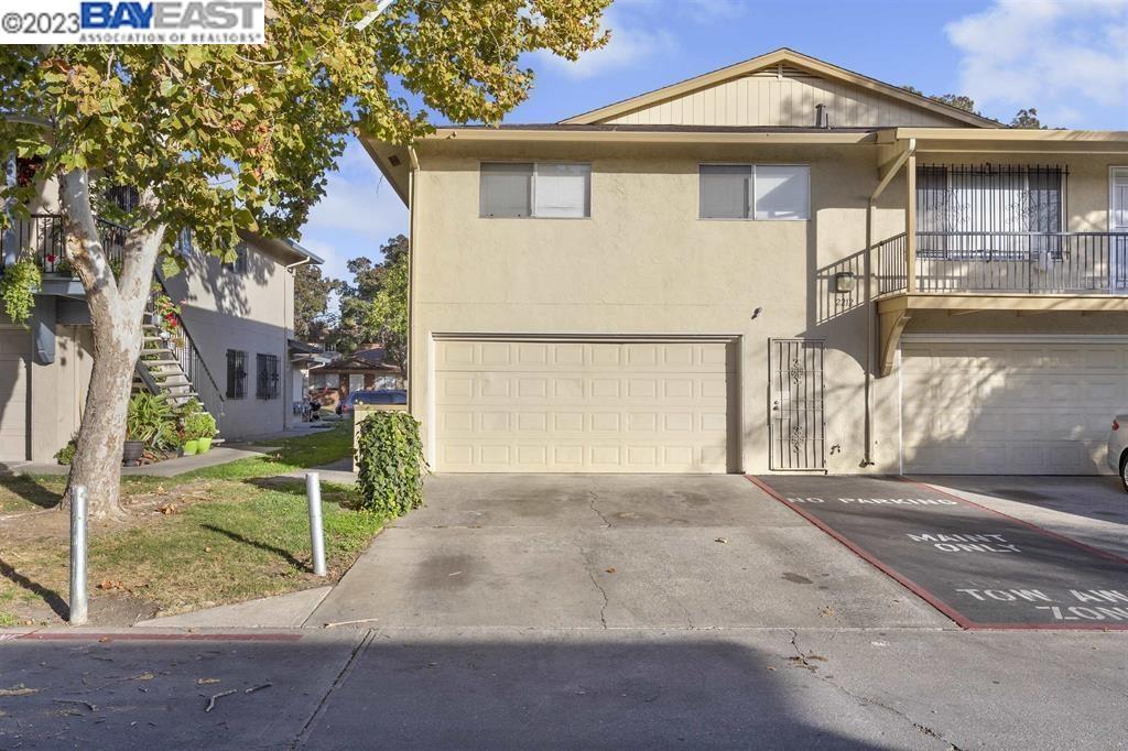 2212 Peppertree Way Unit: 2