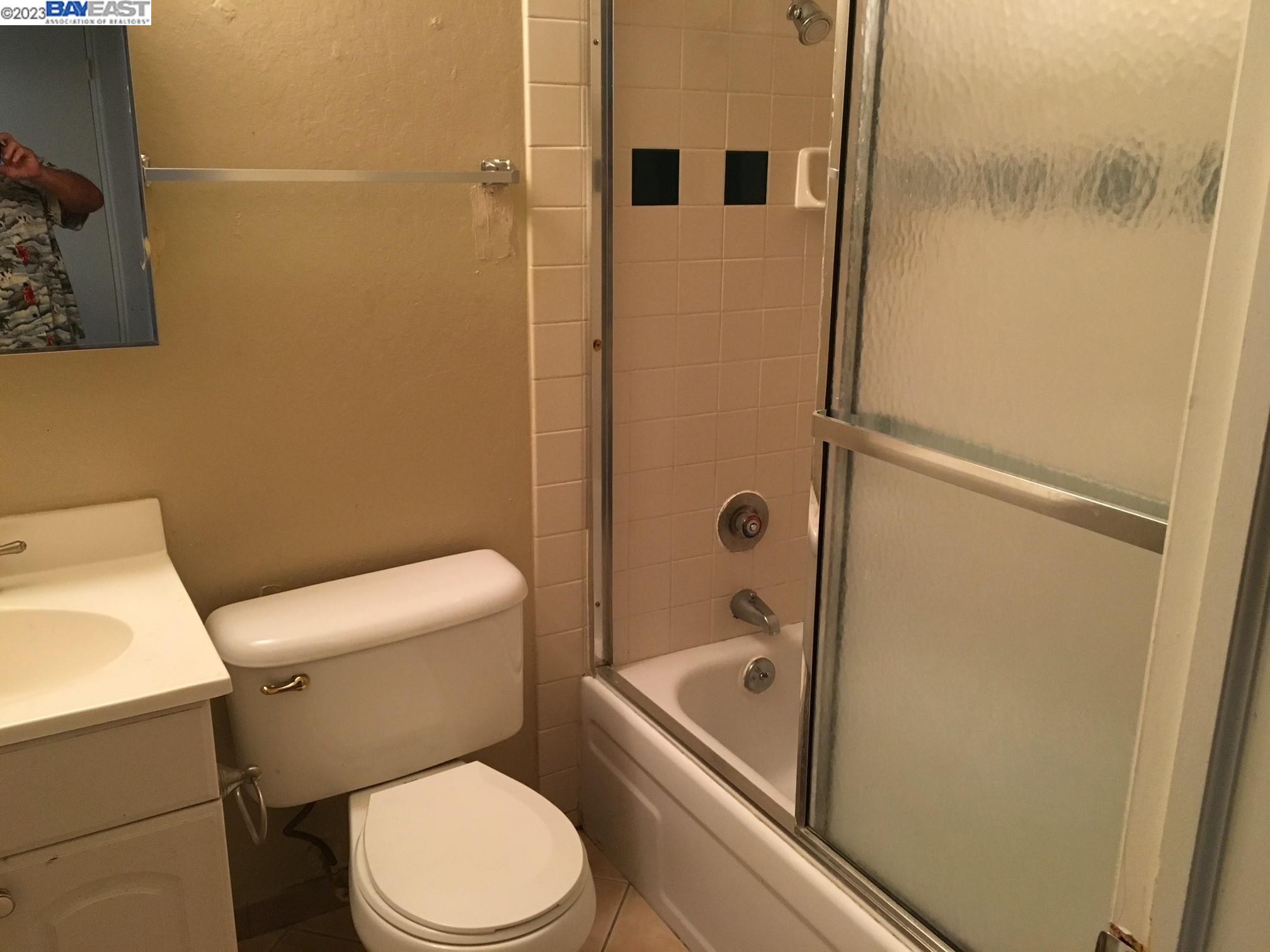 2212 Peppertree Way Unit: 2
