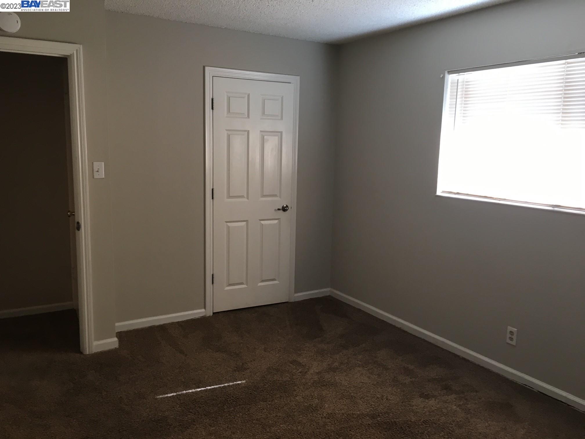 2212 Peppertree Way Unit: 2