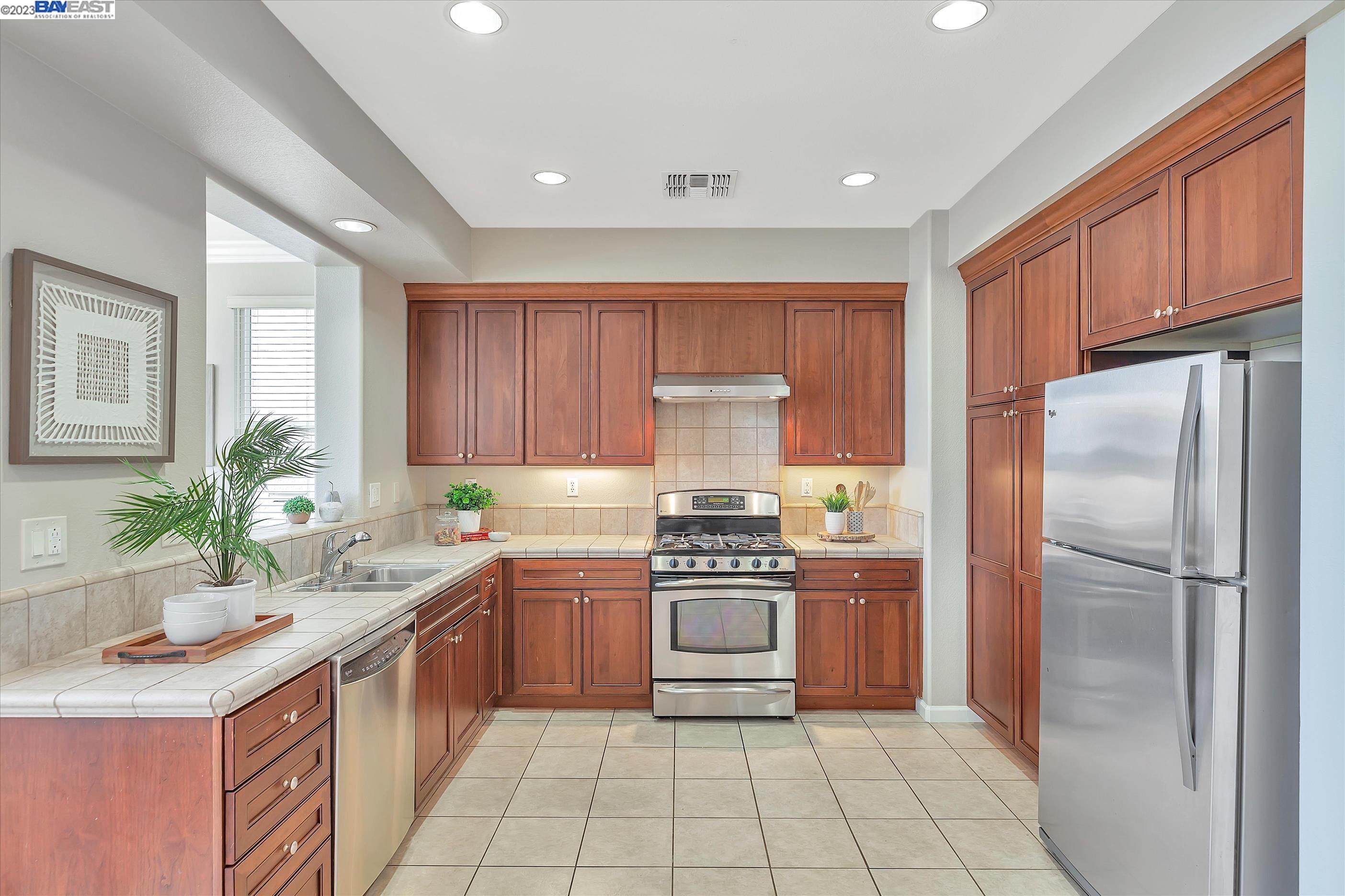 2694 Deerwood Dr