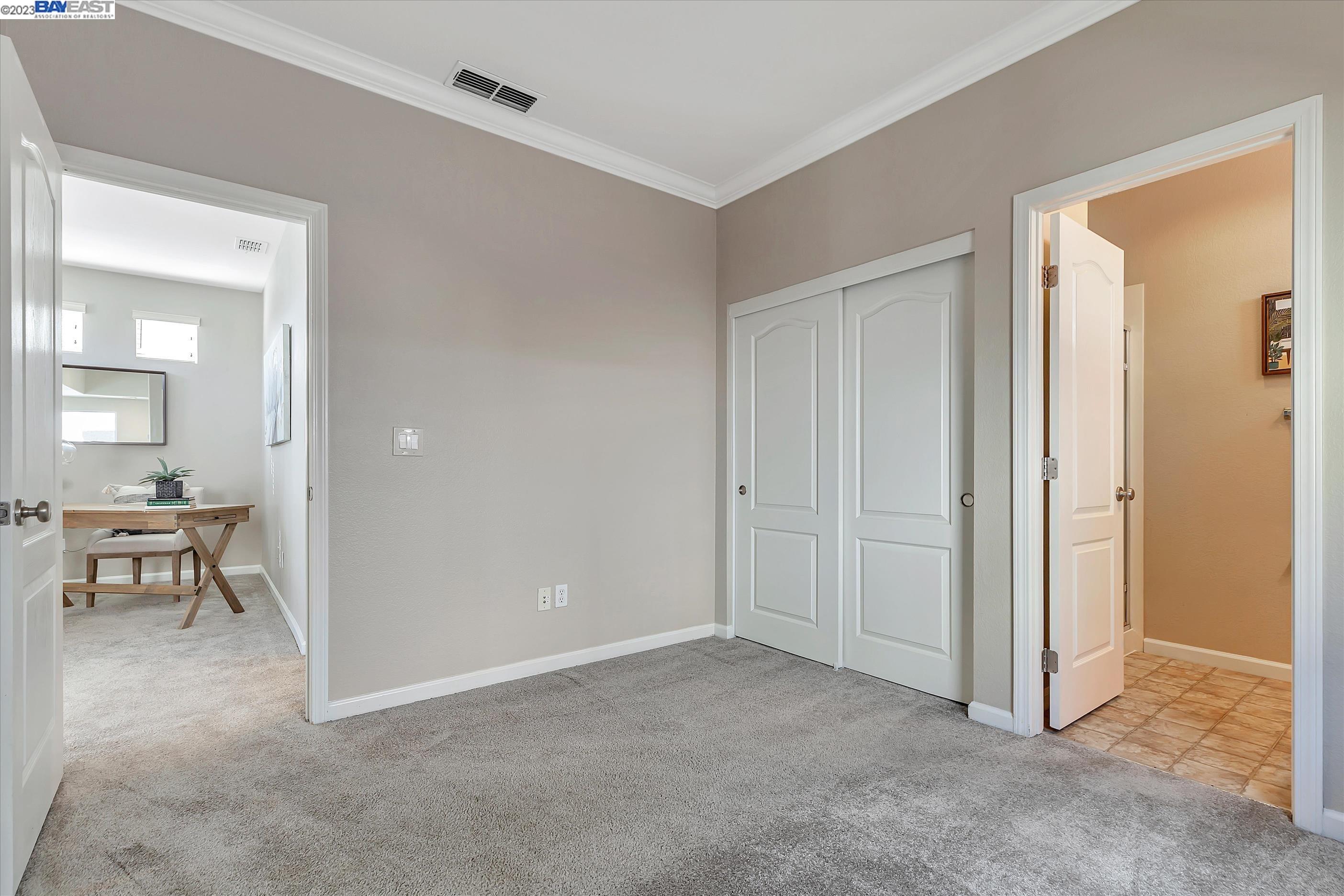 2694 Deerwood Dr