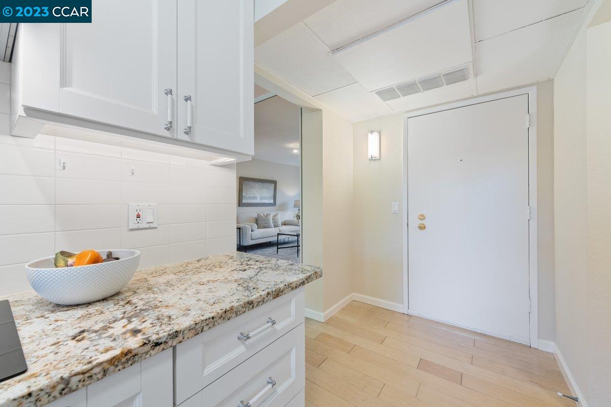 490 N Civic Dr Unit: 304