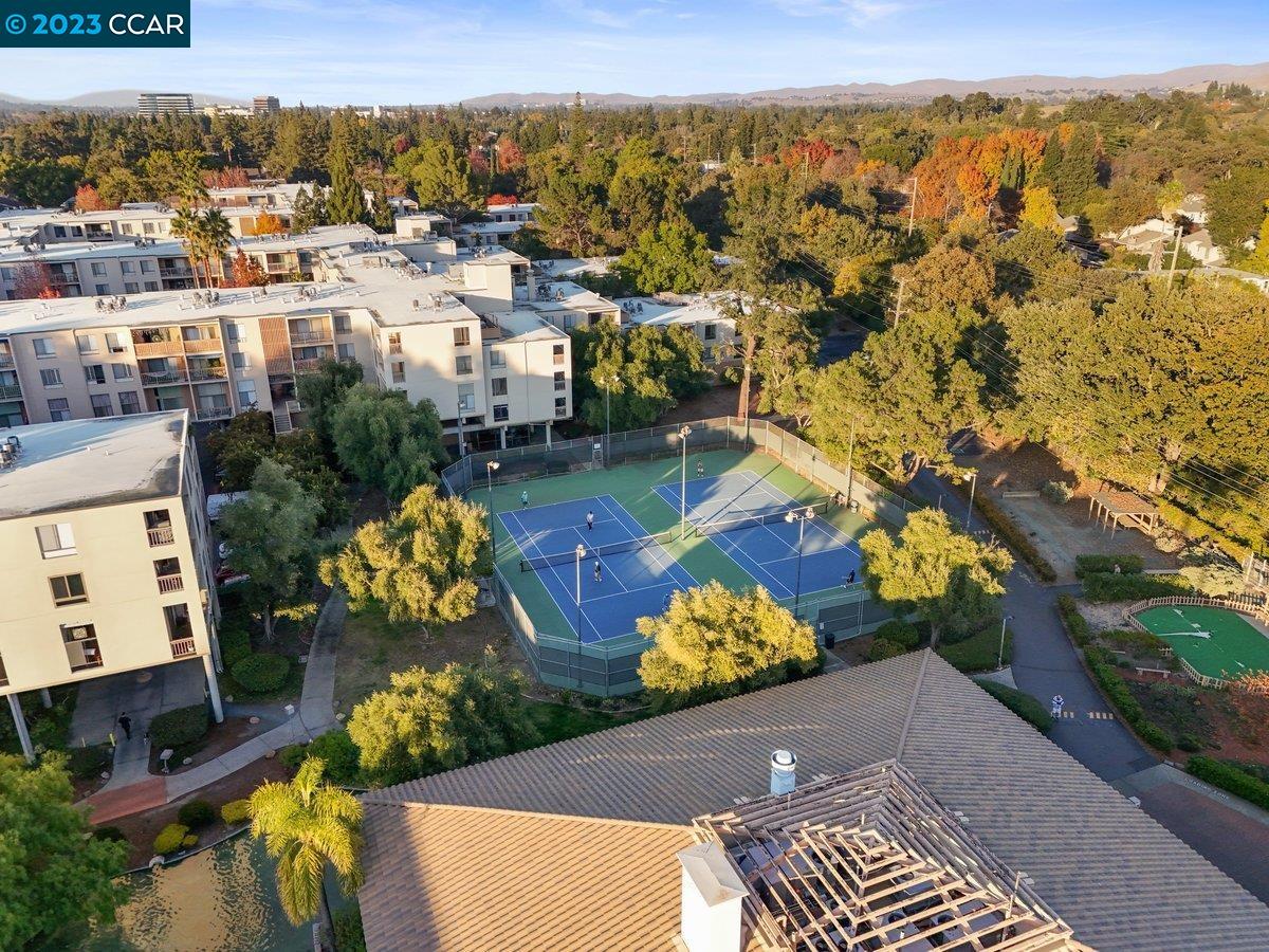 490 N Civic Dr Unit: 304